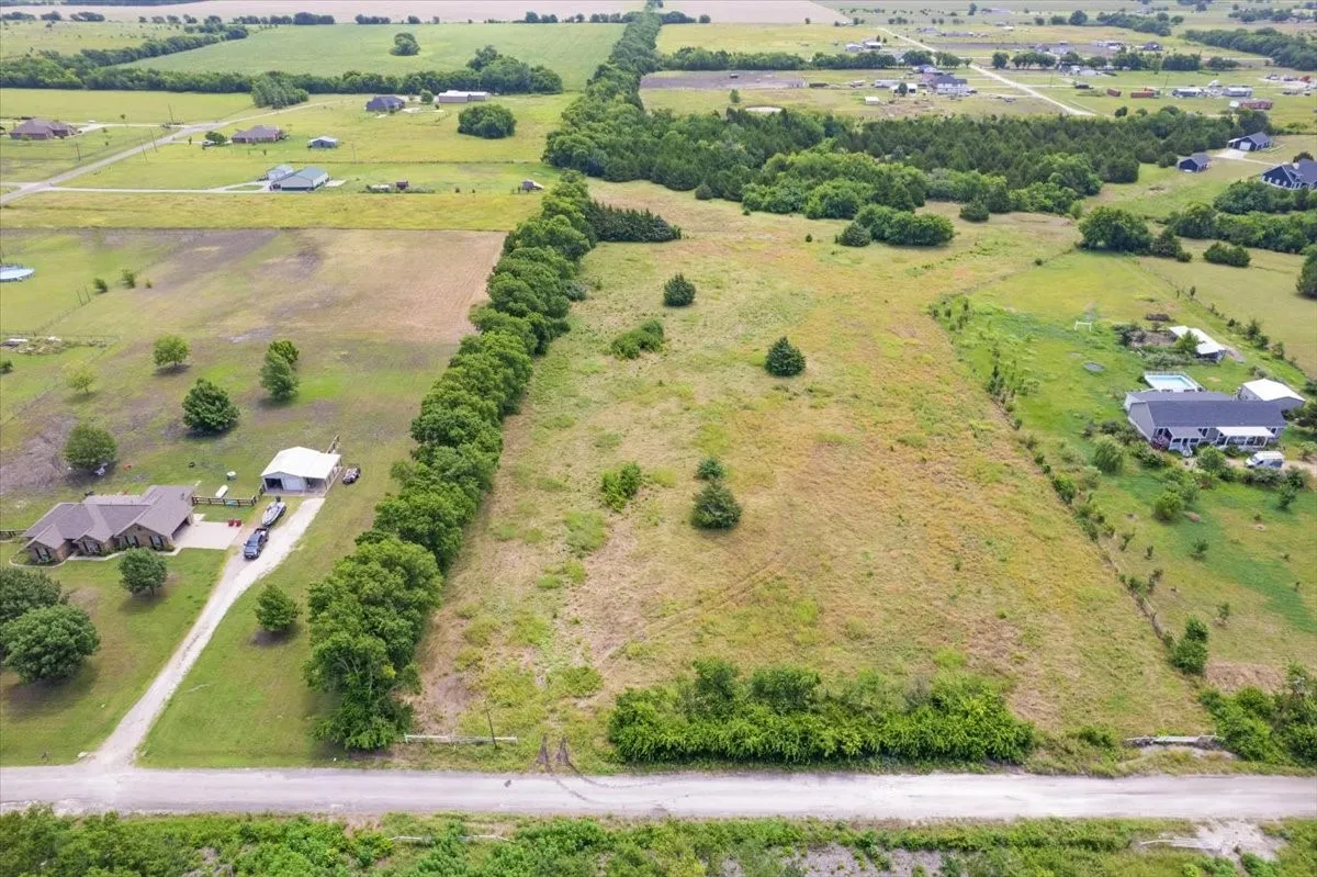 Unimproved Land For Sale in Fannin County , 10843 E Line Road, Trenton, Texas 75490, 0, 0, Garage spaces, 0 Sqft, built in 0, Price $180,000, mls#21332754, Real Estate Agent in Trenton, Homes For Sale in Fannin county, Homes For Sale in Trenton, Realtor in Trenton Texas, Real Estate Brokerage Independent Realty Texas, Luminita Cordes Realtor