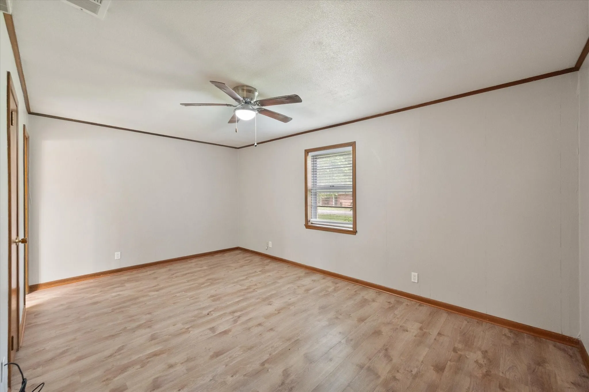 Single Family Residence For Sale in Freestone County , 701 Kelly Street, Fairfield, Texas 75840, 3 Bedrooms, 2 Bathrooms, Garage spaces, 1,764 Sqft, built in 1978, Price $210,000, mls#21331350, Real Estate Agent in Fairfield, Homes For Sale in Freestone county, Homes For Sale in Fairfield, Realtor in Fairfield Texas, Real Estate Brokerage Independent Realty Texas, Luminita Cordes Realtor