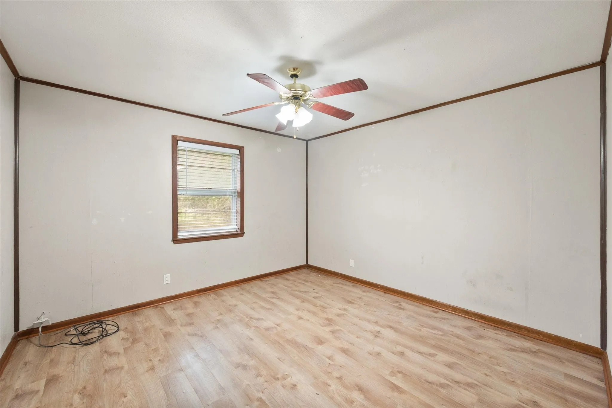 Single Family Residence For Sale in Freestone County , 701 Kelly Street, Fairfield, Texas 75840, 3 Bedrooms, 2 Bathrooms, Garage spaces, 1,764 Sqft, built in 1978, Price $210,000, mls#21331350, Real Estate Agent in Fairfield, Homes For Sale in Freestone county, Homes For Sale in Fairfield, Realtor in Fairfield Texas, Real Estate Brokerage Independent Realty Texas, Luminita Cordes Realtor