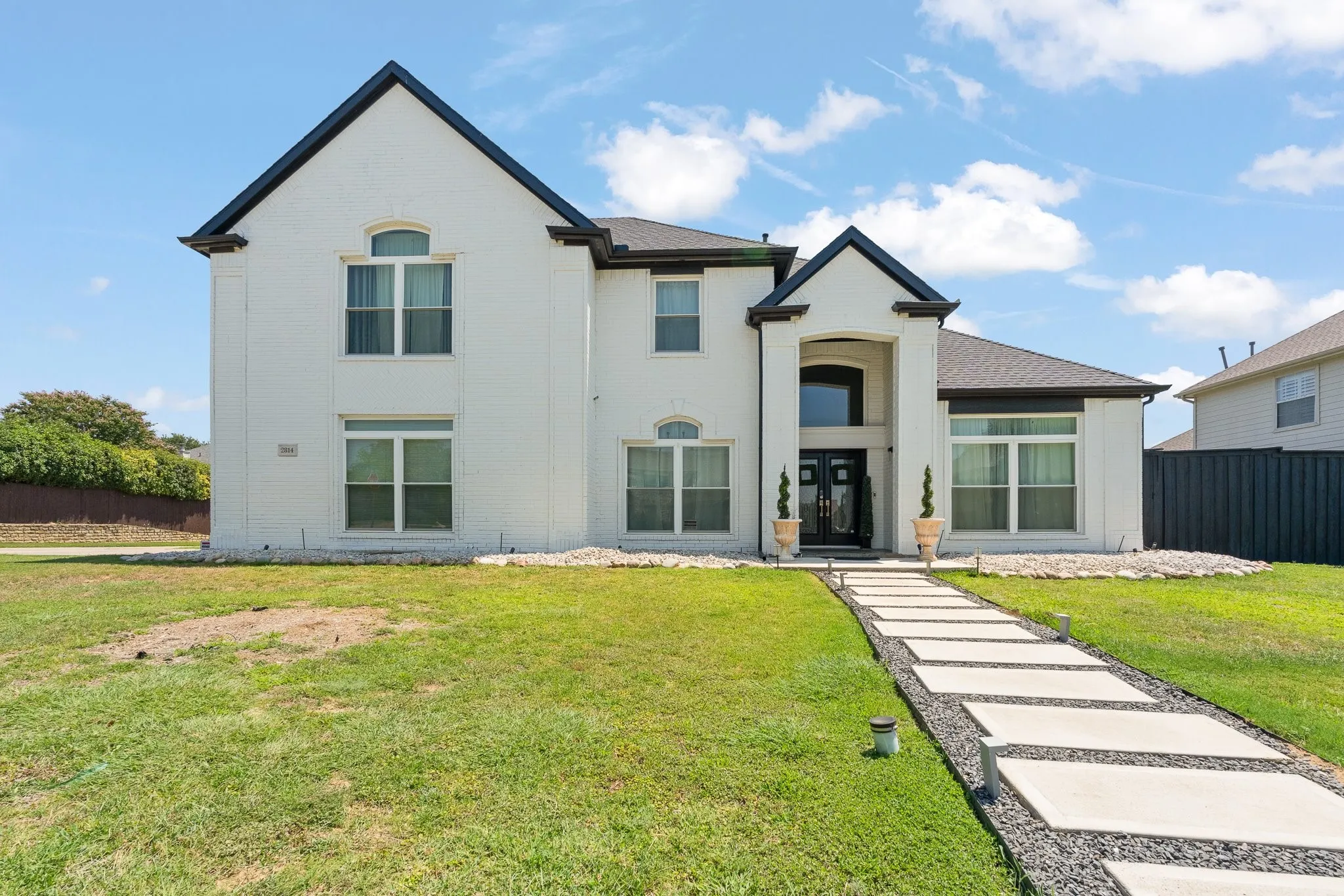 Single Family Residence For Sale in Tarrant County , 2814 Saint Maria Drive, Mansfield, Texas 76063, 4 Bedroom, 4 Bathroom, 3 Garage spaces, 3,514 Sqft, built in 2002, mls#21334085, Real Estate Agent in Mansfield, Homes For Sale in Tarrant county, Homes For Sale in Mansfield, Realtor in Mansfield Texas, Real Estate Brokerage Independent Realty Texas, Luminita Cordes Realtor