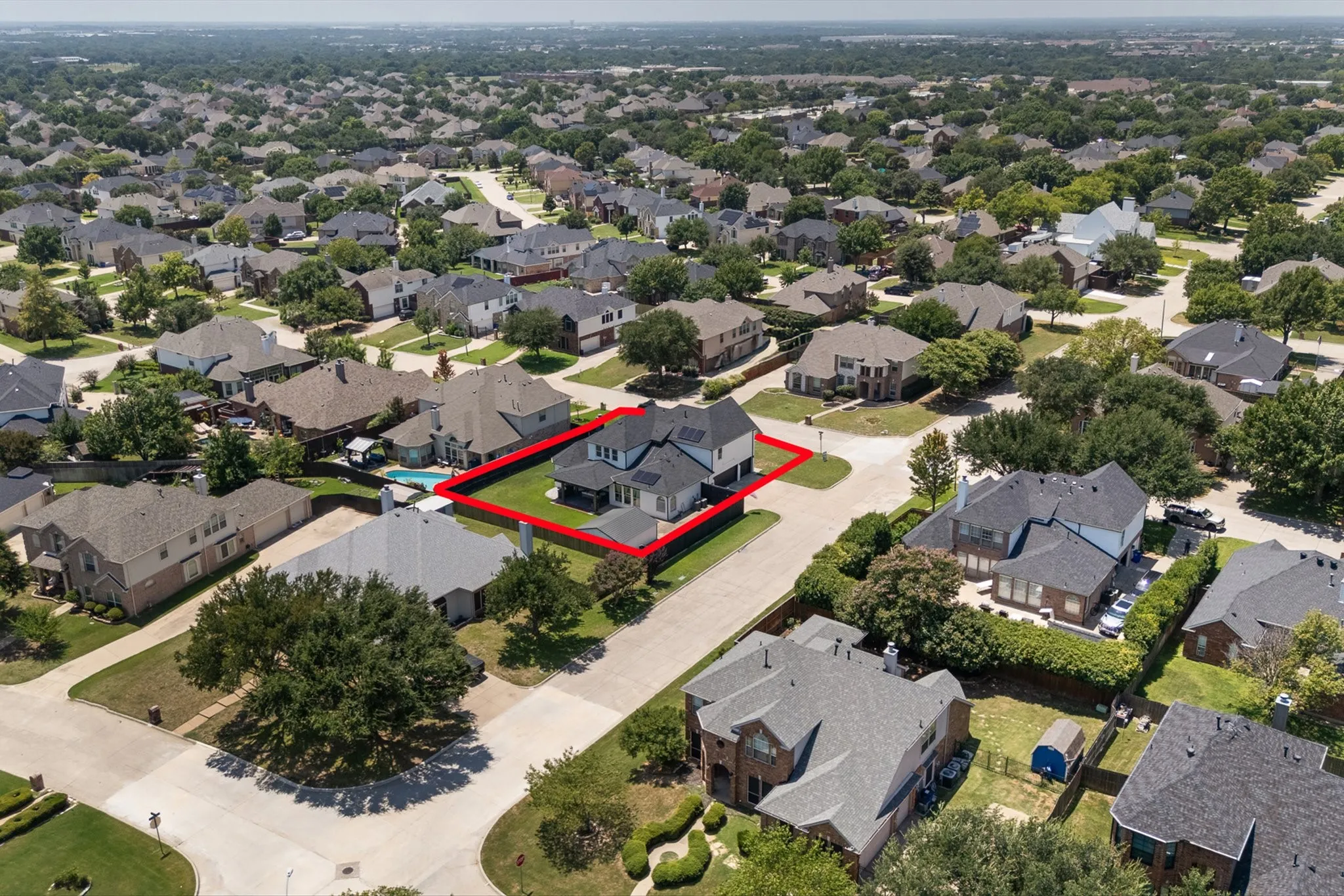 Single Family Residence For Sale in Tarrant County , 2814 Saint Maria Drive, Mansfield, Texas 76063, 4 Bedroom, 4 Bathroom, 3 Garage spaces, 3,514 Sqft, built in 2002, mls#21334085, Real Estate Agent in Mansfield, Homes For Sale in Tarrant county, Homes For Sale in Mansfield, Realtor in Mansfield Texas, Real Estate Brokerage Independent Realty Texas, Luminita Cordes Realtor