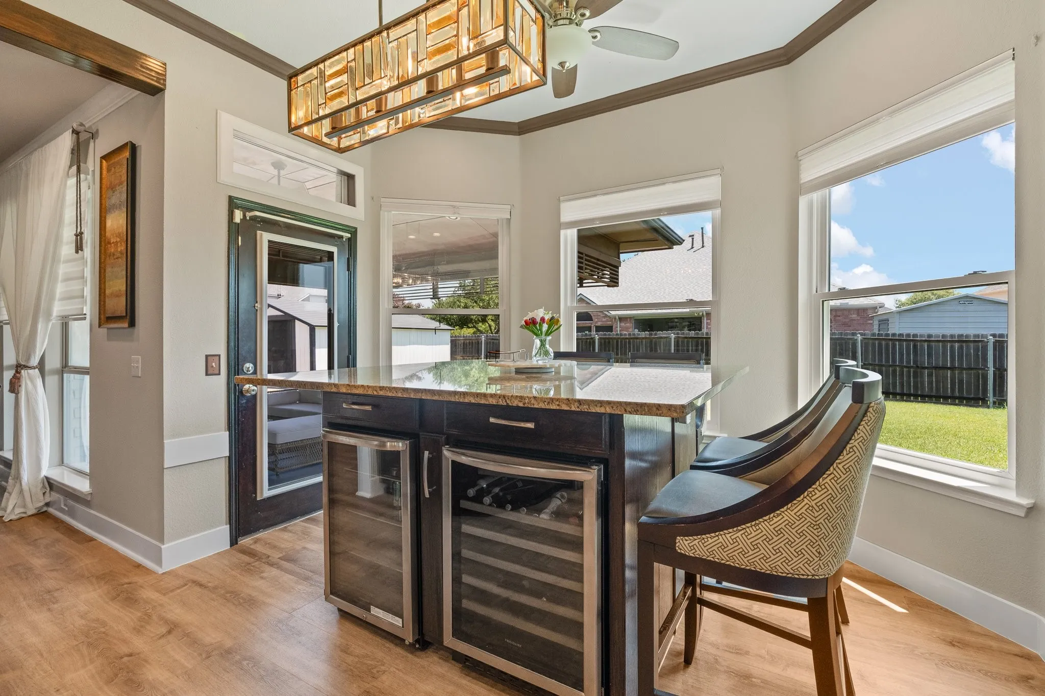 Single Family Residence For Sale in Tarrant County , 2814 Saint Maria Drive, Mansfield, Texas 76063, 4 Bedroom, 4 Bathroom, 3 Garage spaces, 3,514 Sqft, built in 2002, mls#21334085, Real Estate Agent in Mansfield, Homes For Sale in Tarrant county, Homes For Sale in Mansfield, Realtor in Mansfield Texas, Real Estate Brokerage Independent Realty Texas, Luminita Cordes Realtor