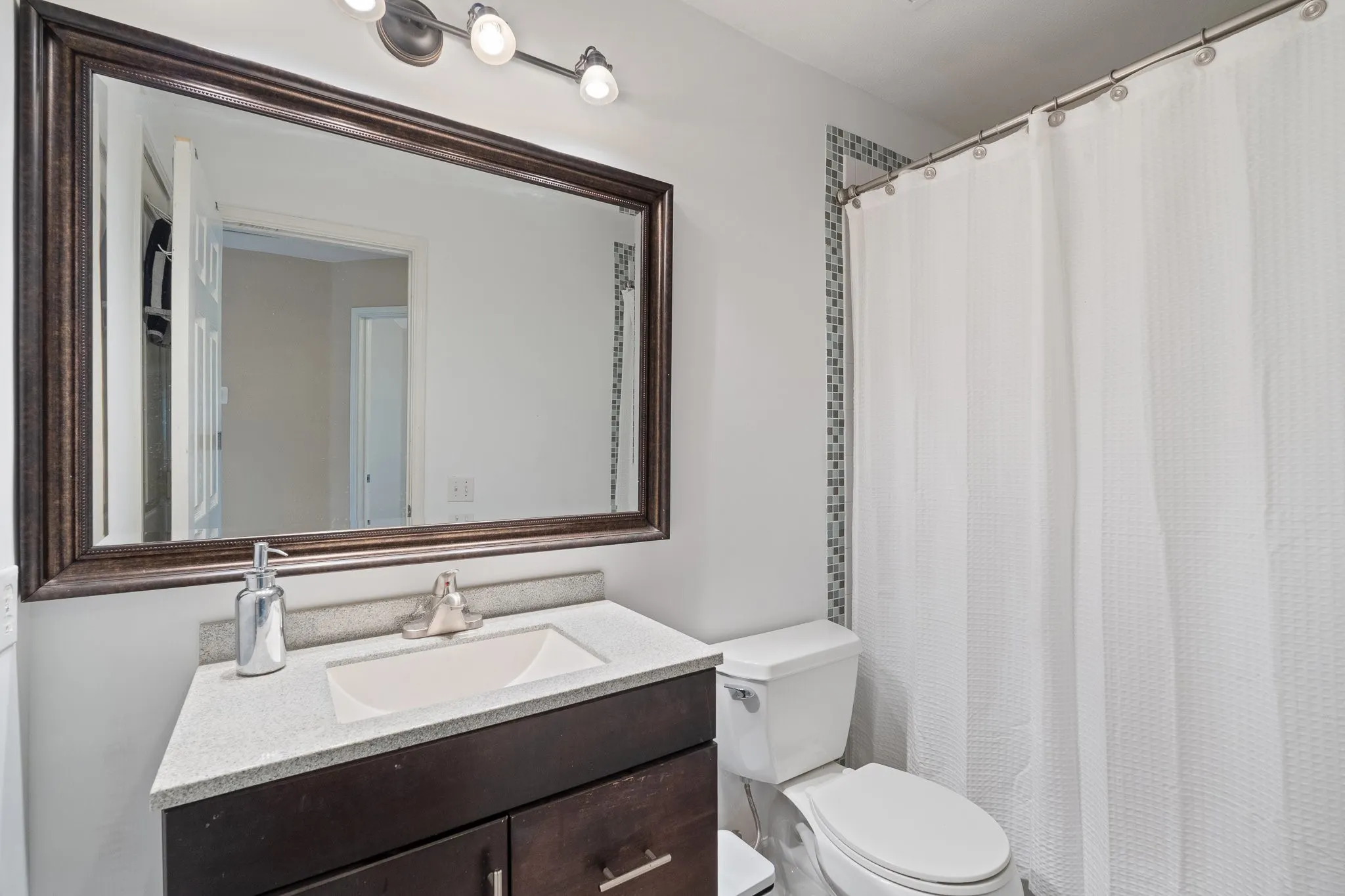 Single Family Residence For Sale in Tarrant County , 2814 Saint Maria Drive, Mansfield, Texas 76063, 4 Bedroom, 4 Bathroom, 3 Garage spaces, 3,514 Sqft, built in 2002, mls#21334085, Real Estate Agent in Mansfield, Homes For Sale in Tarrant county, Homes For Sale in Mansfield, Realtor in Mansfield Texas, Real Estate Brokerage Independent Realty Texas, Luminita Cordes Realtor