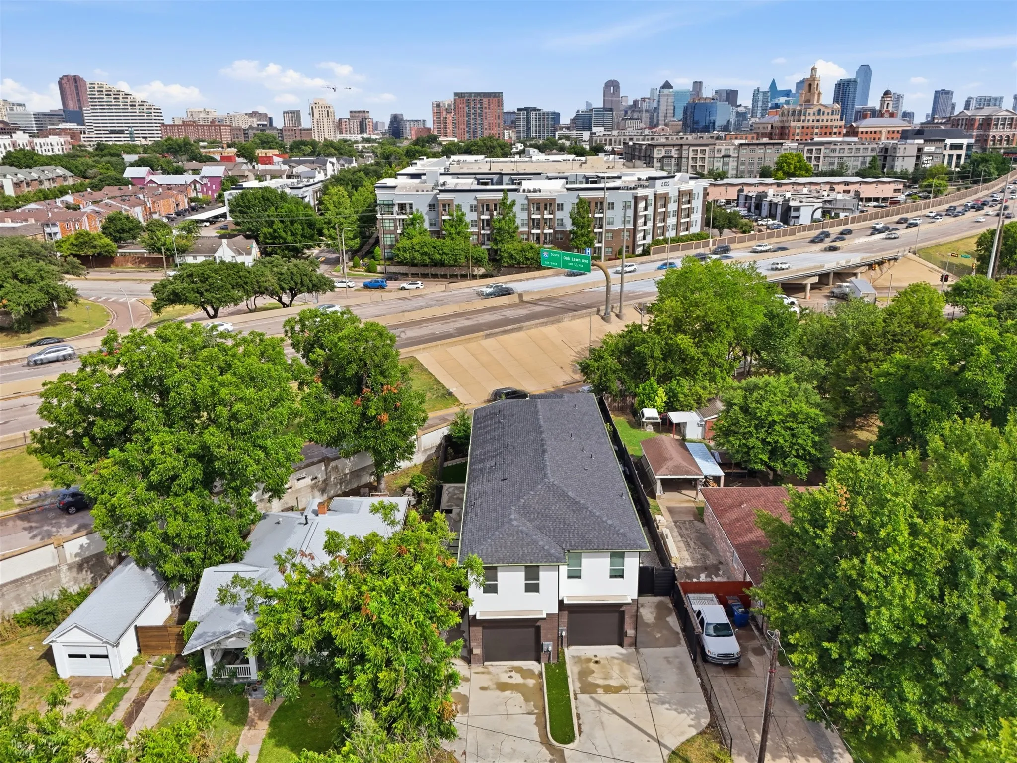 Condominium For Sale in Dallas County , 2724 Hondo, Dallas, Texas 75219, 3 Bedroom, 3 Bathroom, 1 Garage spaces, 1,876 Sqft, built in 2023, mls#21333278, Real Estate Agent in Dallas, Homes For Sale in Dallas county, Homes For Sale in Dallas, Realtor in Dallas Texas, Real Estate Brokerage Independent Realty Texas, Luminita Cordes Realtor