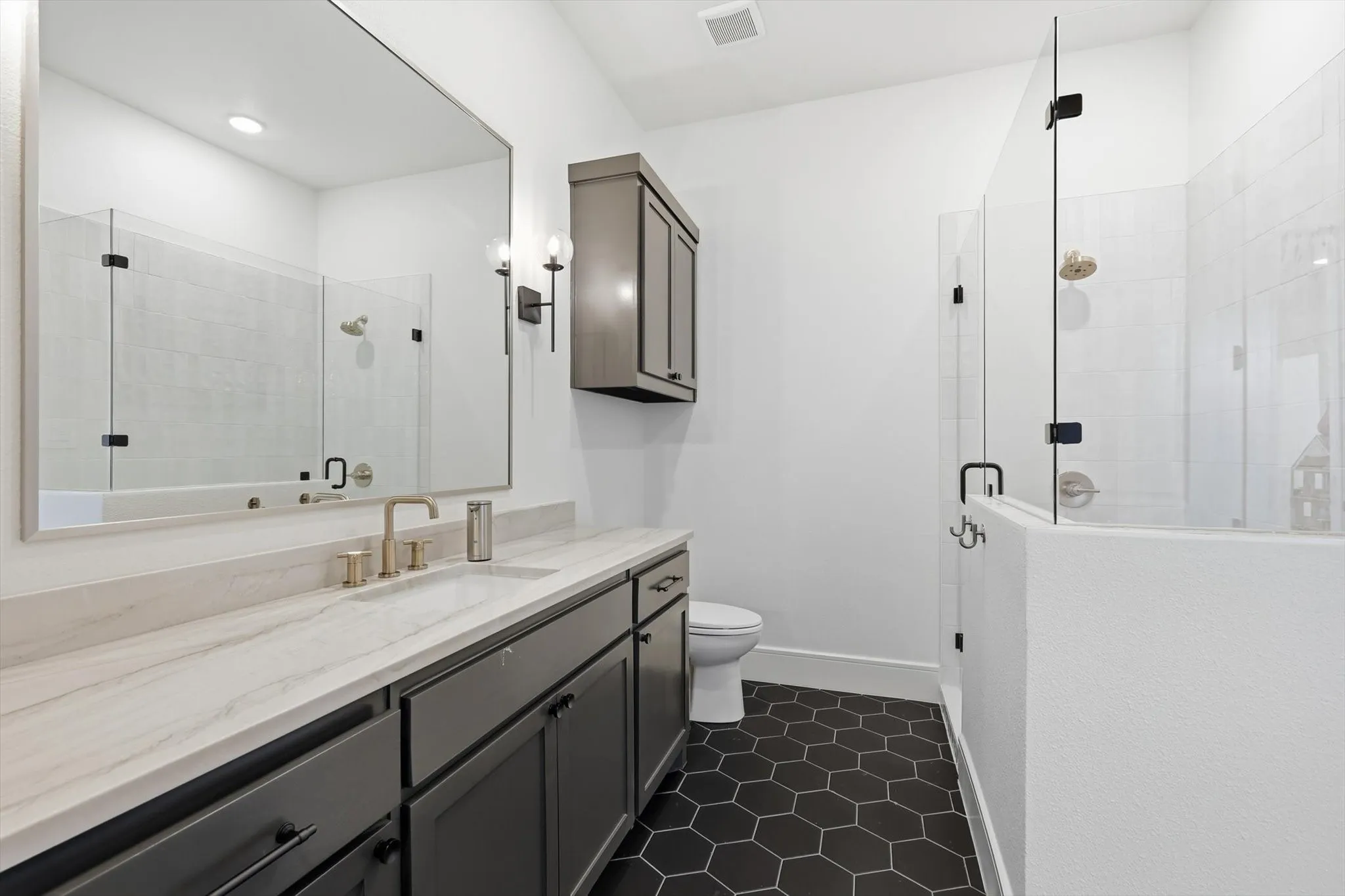 Single Family Residence For Sale in Parker County , 244 Lantern Ridge Drive, Aledo, Texas 76008, 4 Bedroom, 5 Bathroom, 3 Garage spaces, 4,185 Sqft, built in 2024, mls#21330230, Real Estate Agent in Aledo, Homes For Sale in Parker county, Homes For Sale in Aledo, Realtor in Aledo Texas, Real Estate Brokerage Independent Realty Texas, Luminita Cordes Realtor