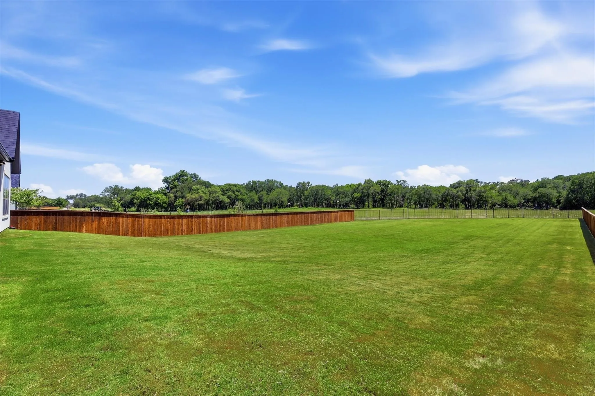 Single Family Residence For Sale in Parker County , 244 Lantern Ridge Drive, Aledo, Texas 76008, 4 Bedroom, 5 Bathroom, 3 Garage spaces, 4,185 Sqft, built in 2024, mls#21330230, Real Estate Agent in Aledo, Homes For Sale in Parker county, Homes For Sale in Aledo, Realtor in Aledo Texas, Real Estate Brokerage Independent Realty Texas, Luminita Cordes Realtor