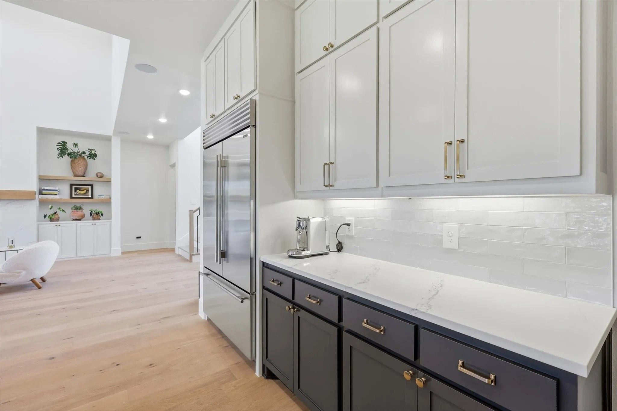 Lots of counter space!