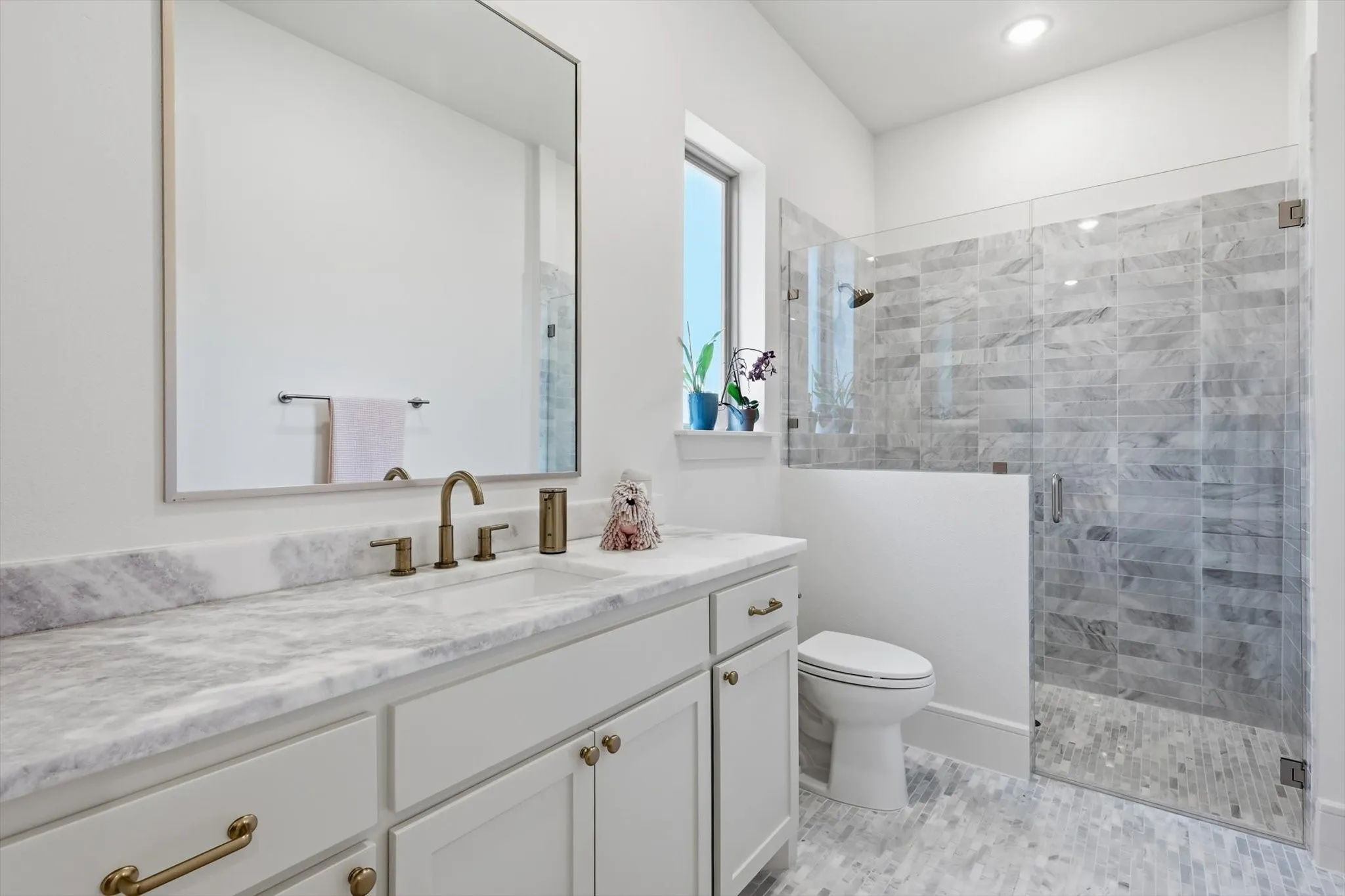 Single Family Residence For Sale in Parker County , 244 Lantern Ridge Drive, Aledo, Texas 76008, 4 Bedroom, 5 Bathroom, 3 Garage spaces, 4,185 Sqft, built in 2024, mls#21330230, Real Estate Agent in Aledo, Homes For Sale in Parker county, Homes For Sale in Aledo, Realtor in Aledo Texas, Real Estate Brokerage Independent Realty Texas, Luminita Cordes Realtor