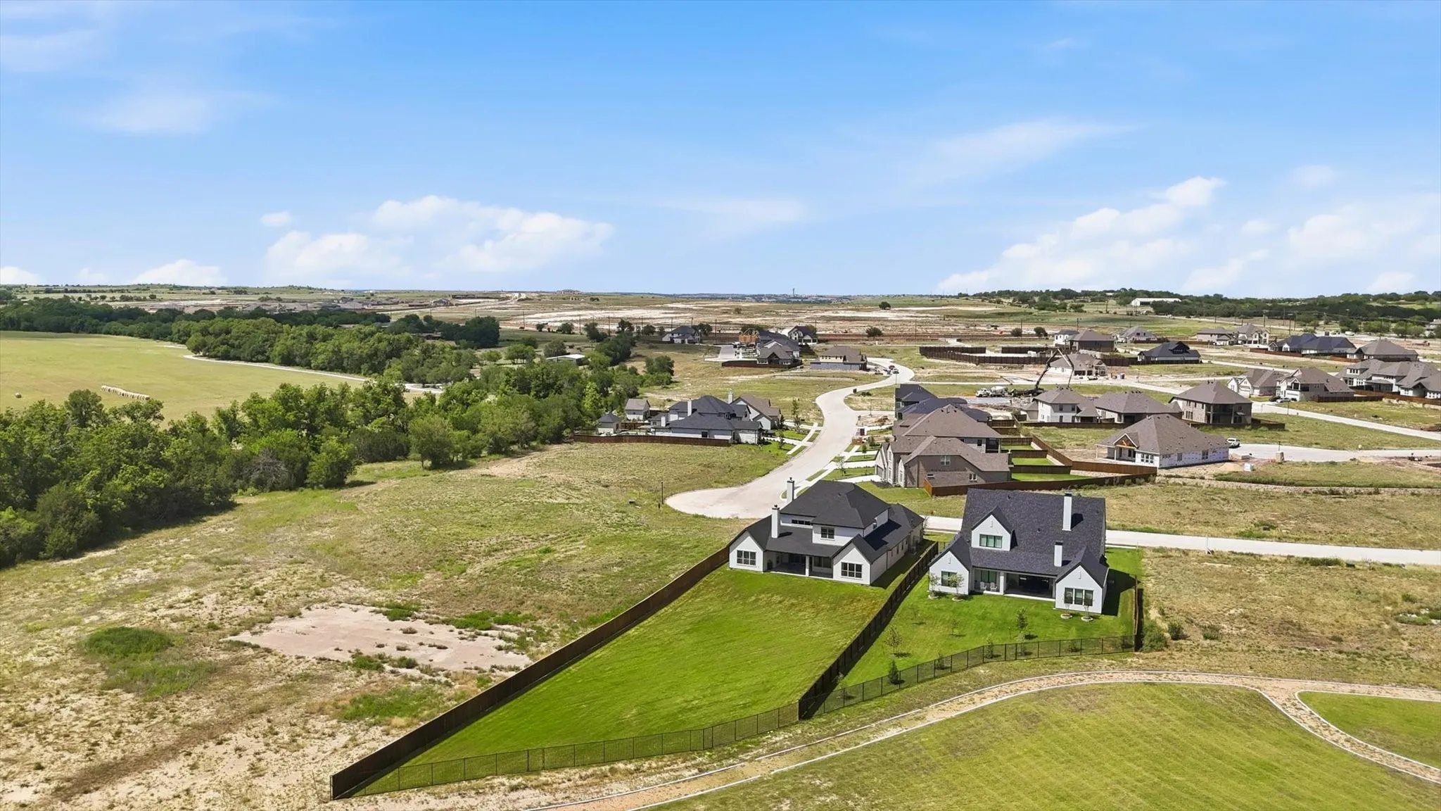 Single Family Residence For Sale in Parker County , 244 Lantern Ridge Drive, Aledo, Texas 76008, 4 Bedroom, 5 Bathroom, 3 Garage spaces, 4,185 Sqft, built in 2024, mls#21330230, Real Estate Agent in Aledo, Homes For Sale in Parker county, Homes For Sale in Aledo, Realtor in Aledo Texas, Real Estate Brokerage Independent Realty Texas, Luminita Cordes Realtor