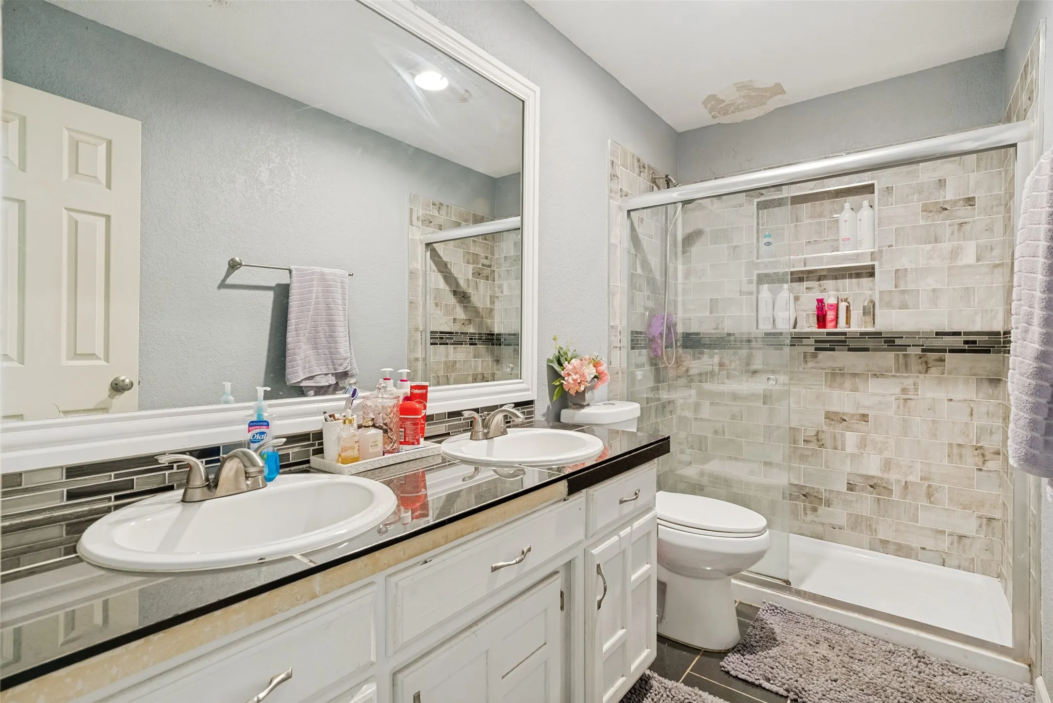 Single Family Residence For Sale in Johnson County , 2705 County Road 920, Crowley, Texas 76036, 3 Bedroom, 2 Bathroom, 2 Garage spaces, 2,131 Sqft, built in 1986, mls#21329505, Real Estate Agent in Crowley, Homes For Sale in Johnson county, Homes For Sale in Crowley, Realtor in Crowley Texas, Real Estate Brokerage Independent Realty Texas, Luminita Cordes Realtor