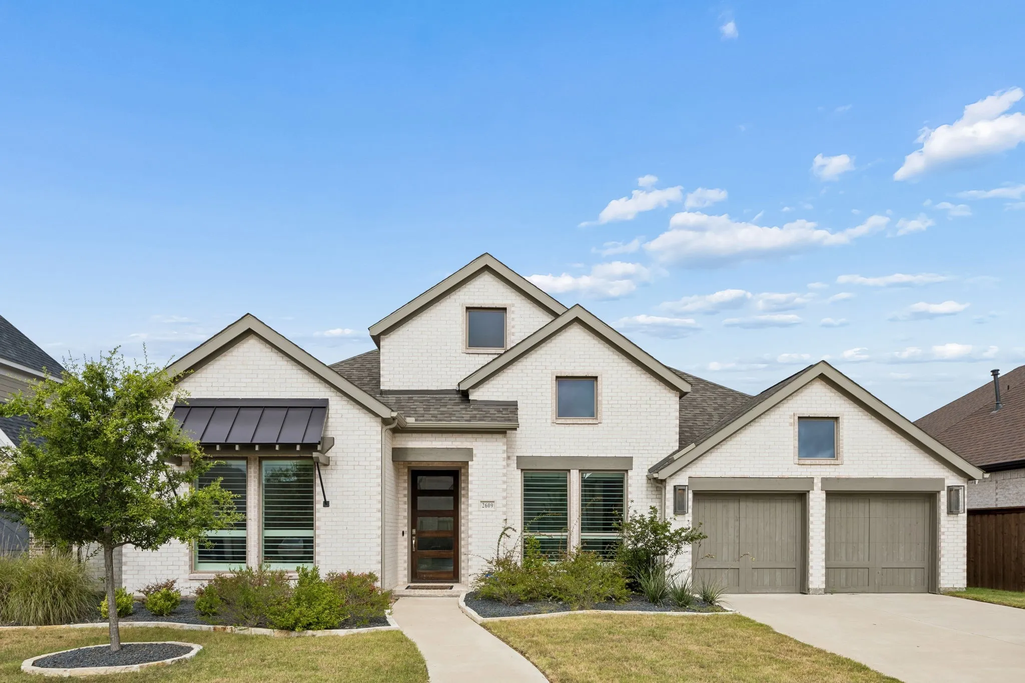 Single Family Residence For Sale in Ellis County , 2609 Sibley Drive, Midlothian, Texas 76065, 4 Bedroom, 5 Bathroom, 3 Garage spaces, 3,566 Sqft, built in 2022, mls#21329684, Real Estate Agent in Midlothian, Homes For Sale in Ellis county, Homes For Sale in Midlothian, Realtor in Midlothian Texas, Real Estate Brokerage Independent Realty Texas, Luminita Cordes Realtor