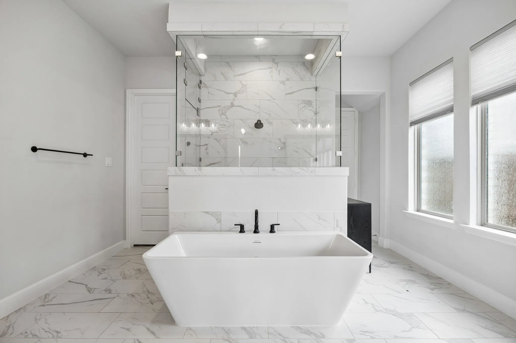 Primary Ensuite Bath