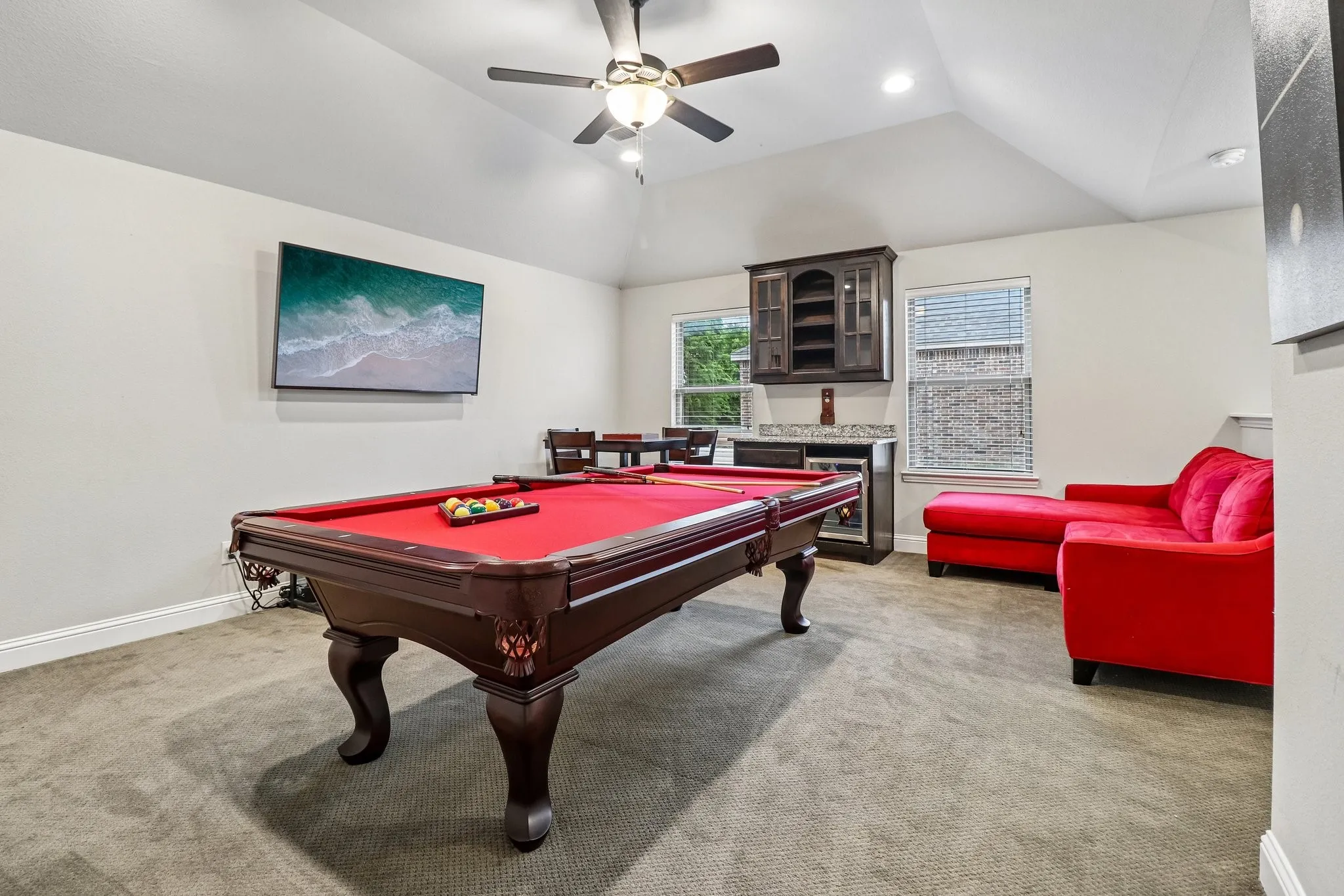 Single Family Residence For Sale in Ellis County , 217 Wisteria Way, Red Oak, Texas 75154, 4 Bedroom, 4 Bathroom, 2 Garage spaces, 2,836 Sqft, built in 2016, mls#21332245, Real Estate Agent in Red Oak, Homes For Sale in Ellis county, Homes For Sale in Red Oak, Realtor in Red Oak Texas, Real Estate Brokerage Independent Realty Texas, Luminita Cordes Realtor