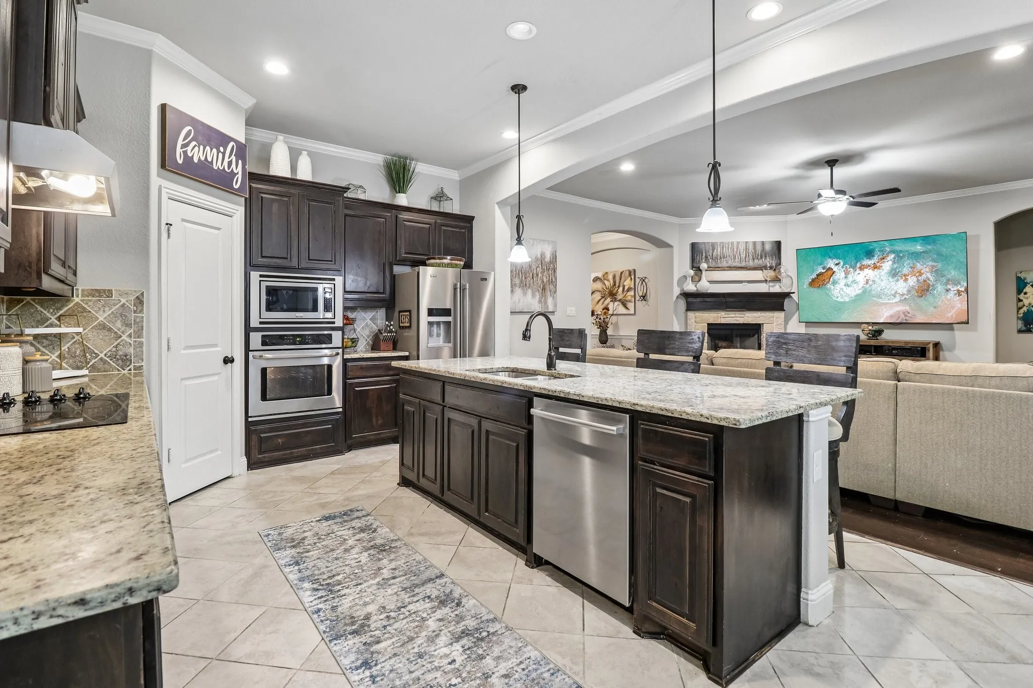 Single Family Residence For Sale in Ellis County , 217 Wisteria Way, Red Oak, Texas 75154, 4 Bedroom, 4 Bathroom, 2 Garage spaces, 2,836 Sqft, built in 2016, mls#21332245, Real Estate Agent in Red Oak, Homes For Sale in Ellis county, Homes For Sale in Red Oak, Realtor in Red Oak Texas, Real Estate Brokerage Independent Realty Texas, Luminita Cordes Realtor