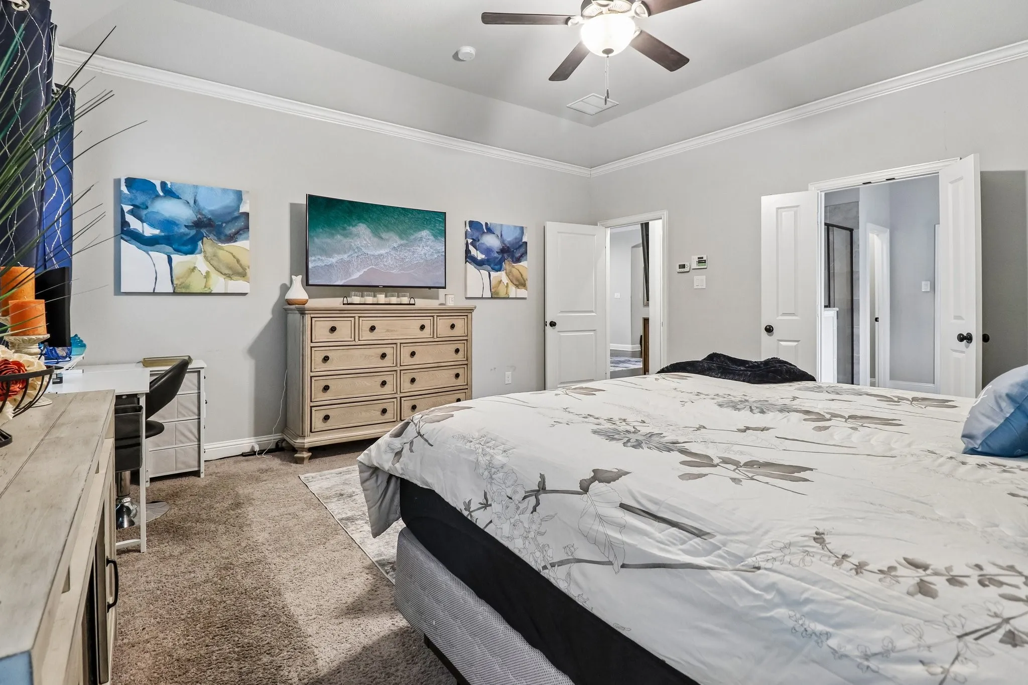 Single Family Residence For Sale in Ellis County , 217 Wisteria Way, Red Oak, Texas 75154, 4 Bedroom, 4 Bathroom, 2 Garage spaces, 2,836 Sqft, built in 2016, mls#21332245, Real Estate Agent in Red Oak, Homes For Sale in Ellis county, Homes For Sale in Red Oak, Realtor in Red Oak Texas, Real Estate Brokerage Independent Realty Texas, Luminita Cordes Realtor