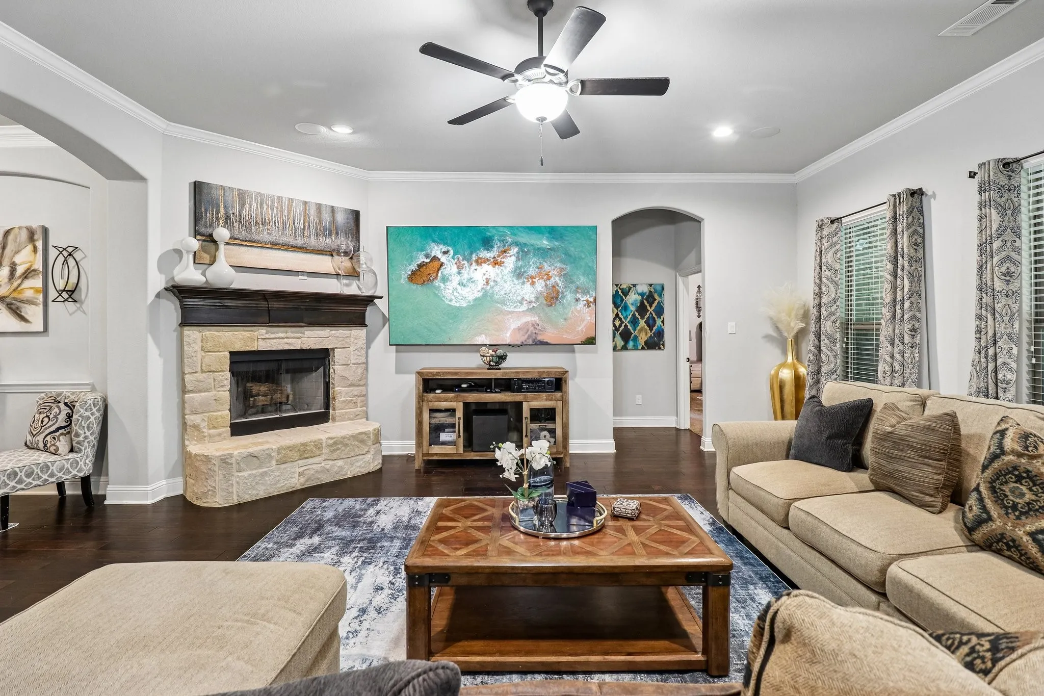 Single Family Residence For Sale in Ellis County , 217 Wisteria Way, Red Oak, Texas 75154, 4 Bedroom, 4 Bathroom, 2 Garage spaces, 2,836 Sqft, built in 2016, mls#21332245, Real Estate Agent in Red Oak, Homes For Sale in Ellis county, Homes For Sale in Red Oak, Realtor in Red Oak Texas, Real Estate Brokerage Independent Realty Texas, Luminita Cordes Realtor