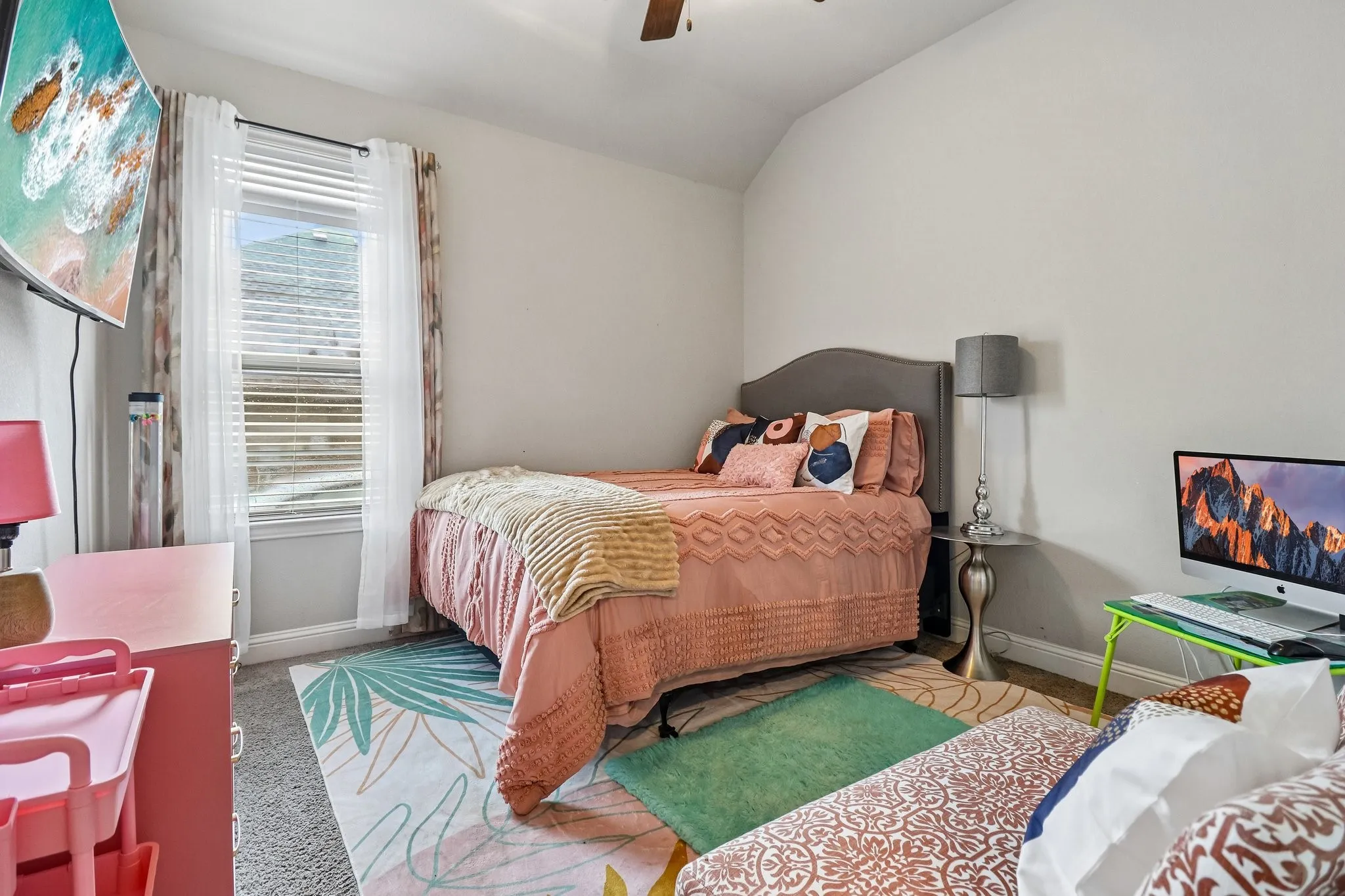 Single Family Residence For Sale in Ellis County , 217 Wisteria Way, Red Oak, Texas 75154, 4 Bedroom, 4 Bathroom, 2 Garage spaces, 2,836 Sqft, built in 2016, mls#21332245, Real Estate Agent in Red Oak, Homes For Sale in Ellis county, Homes For Sale in Red Oak, Realtor in Red Oak Texas, Real Estate Brokerage Independent Realty Texas, Luminita Cordes Realtor