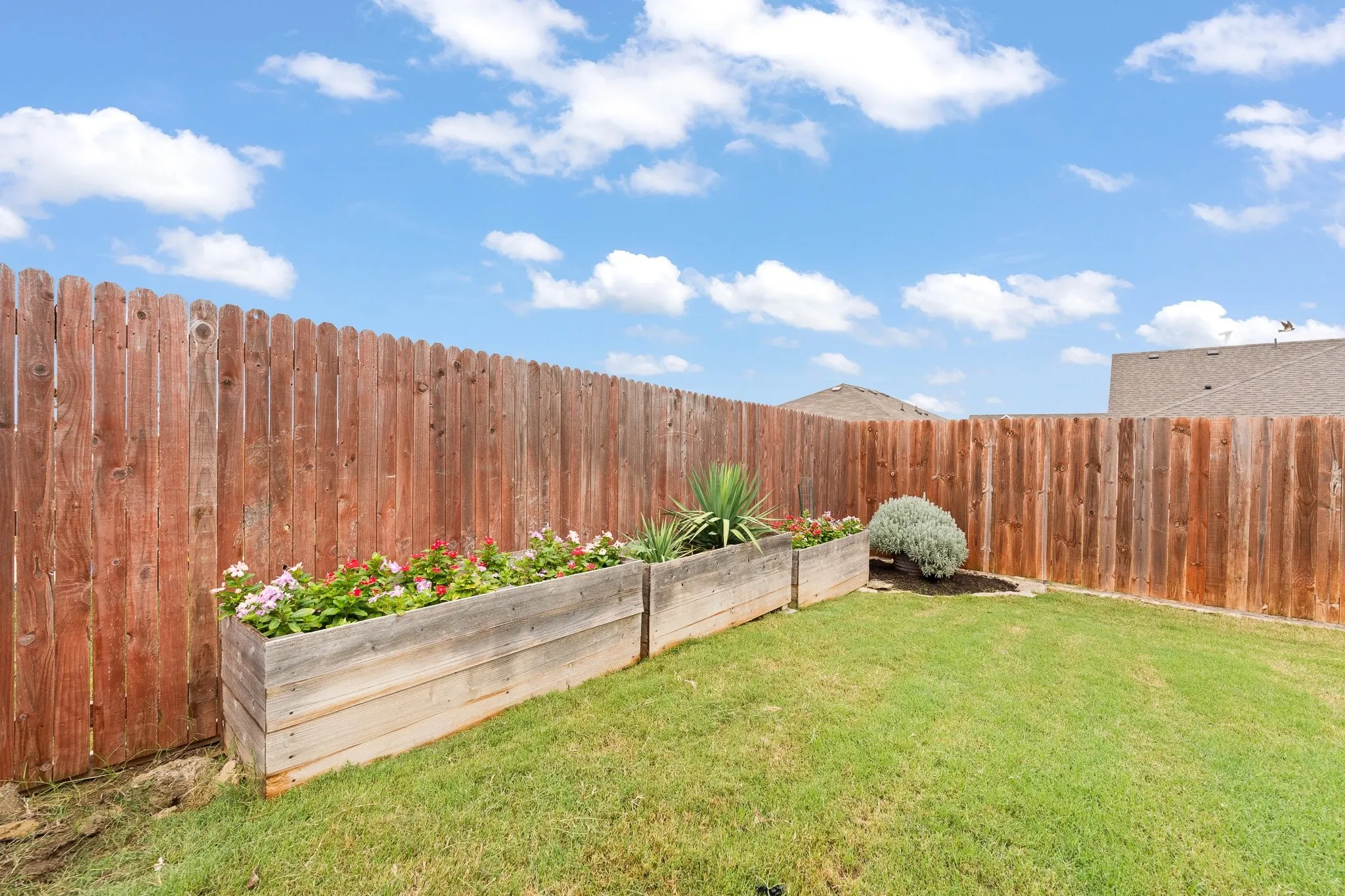 Single Family Residence For Sale in Johnson County , 628 Turtle Creek Park Trail, Alvarado, Texas 76009, 4 Bedroom, 2 Bathroom, 2 Garage spaces, 1,844 Sqft, built in 2022, mls#21309166, Real Estate Agent in Alvarado, Homes For Sale in Johnson county, Homes For Sale in Alvarado, Realtor in Alvarado Texas, Real Estate Brokerage Independent Realty Texas, Luminita Cordes Realtor