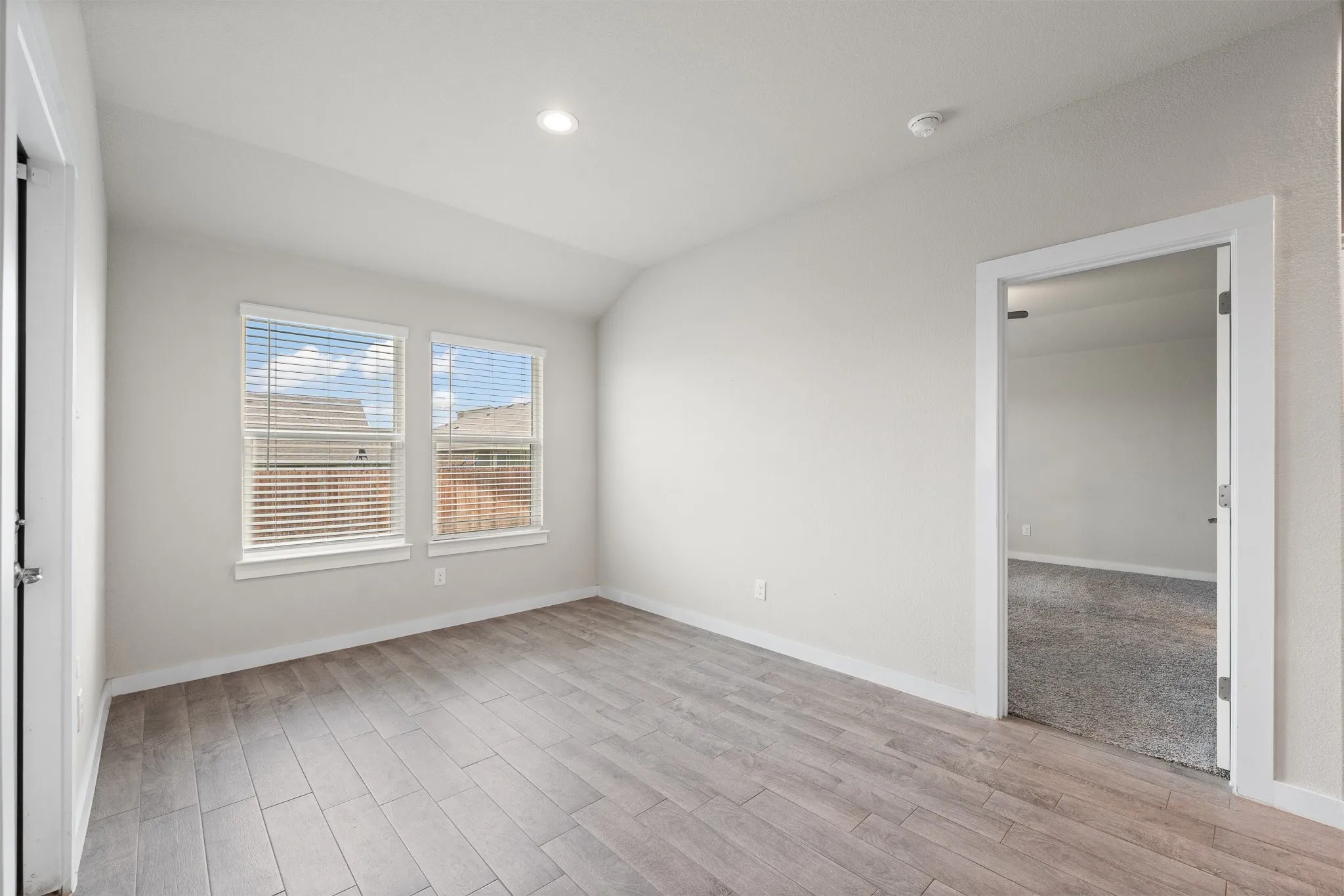 Single Family Residence For Sale in Johnson County , 628 Turtle Creek Park Trail, Alvarado, Texas 76009, 4 Bedroom, 2 Bathroom, 2 Garage spaces, 1,844 Sqft, built in 2022, mls#21309166, Real Estate Agent in Alvarado, Homes For Sale in Johnson county, Homes For Sale in Alvarado, Realtor in Alvarado Texas, Real Estate Brokerage Independent Realty Texas, Luminita Cordes Realtor