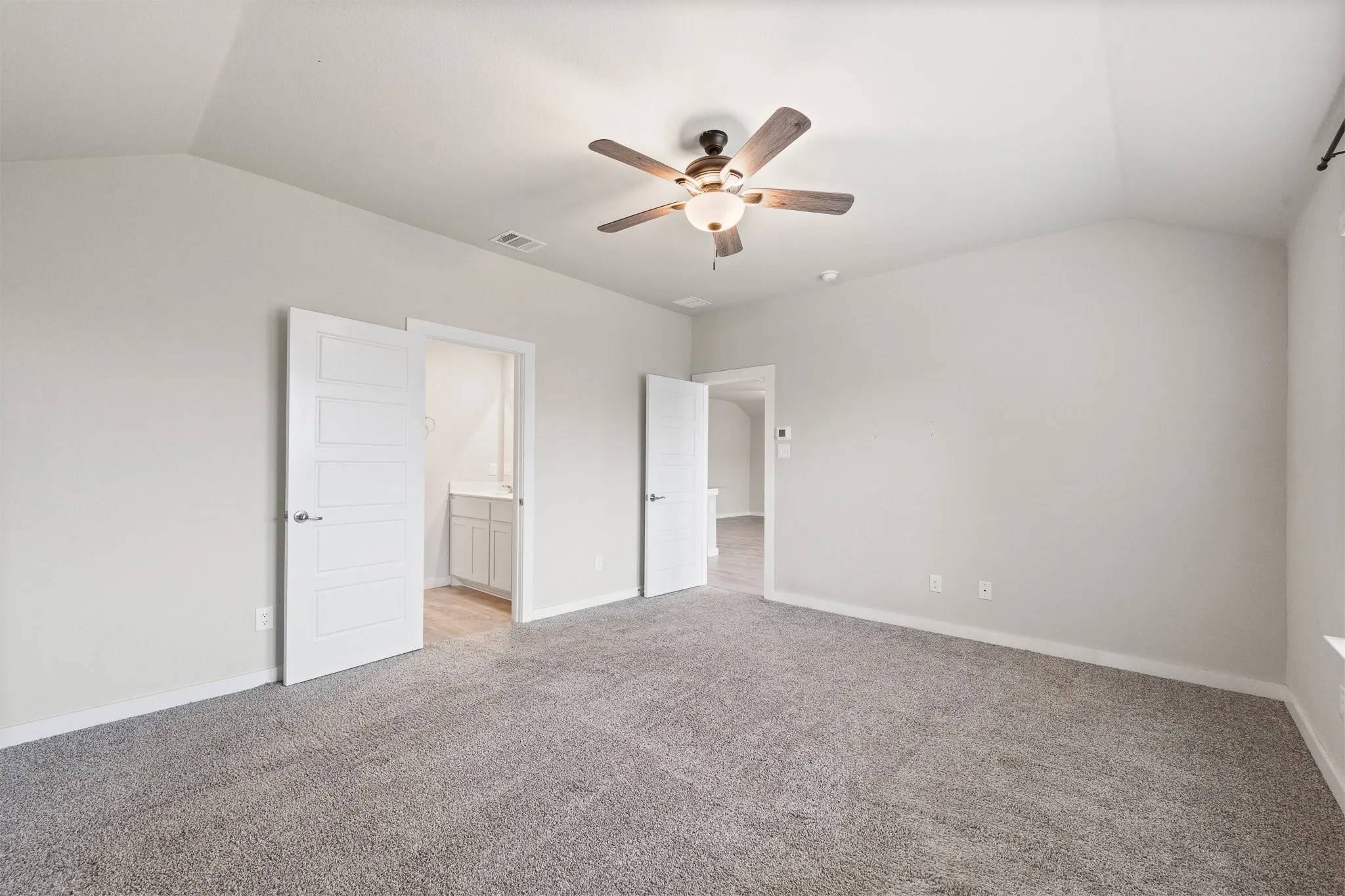 Single Family Residence For Sale in Johnson County , 628 Turtle Creek Park Trail, Alvarado, Texas 76009, 4 Bedroom, 2 Bathroom, 2 Garage spaces, 1,844 Sqft, built in 2022, mls#21309166, Real Estate Agent in Alvarado, Homes For Sale in Johnson county, Homes For Sale in Alvarado, Realtor in Alvarado Texas, Real Estate Brokerage Independent Realty Texas, Luminita Cordes Realtor