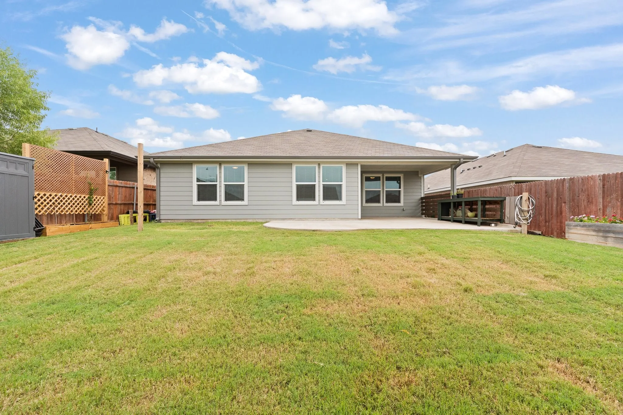 Single Family Residence For Sale in Johnson County , 628 Turtle Creek Park Trail, Alvarado, Texas 76009, 4 Bedroom, 2 Bathroom, 2 Garage spaces, 1,844 Sqft, built in 2022, mls#21309166, Real Estate Agent in Alvarado, Homes For Sale in Johnson county, Homes For Sale in Alvarado, Realtor in Alvarado Texas, Real Estate Brokerage Independent Realty Texas, Luminita Cordes Realtor