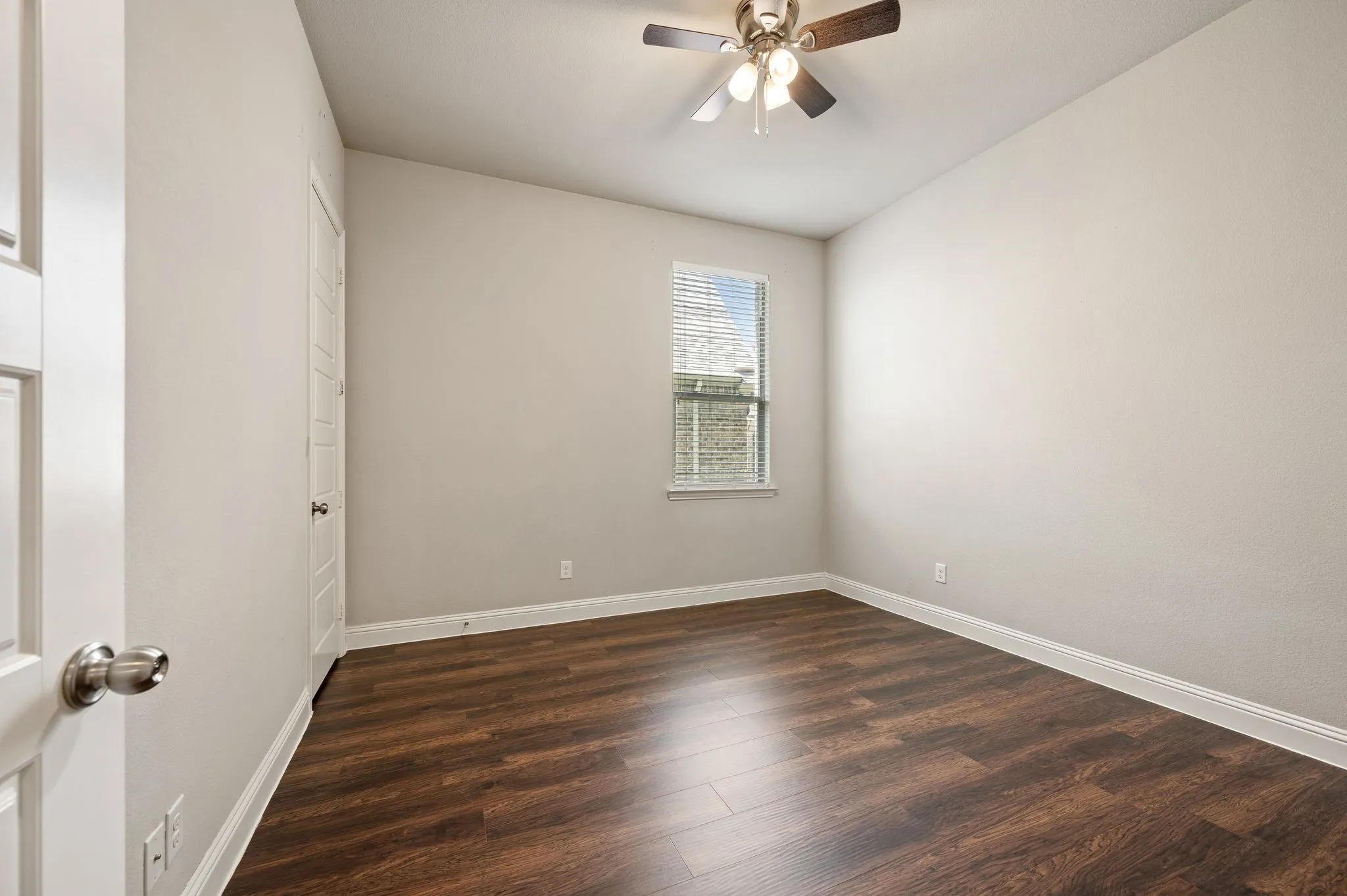 Single Family Residence For Rent in Rockwall County , 3318 Ridgecross Drive, Rockwall, Texas 75087, 4 Bedrooms, 4 Bathrooms, 3 Garage spaces, 3,959 Sqft, built in 2016, Price $4,000, mls#21334097, Real Estate Agent in Rockwall, Homes For Rent in Rockwall county, Homes For Rent in Rockwall, Realtor in Rockwall Texas, Real Estate Brokerage Independent Realty Texas, Luminita Cordes Realtor