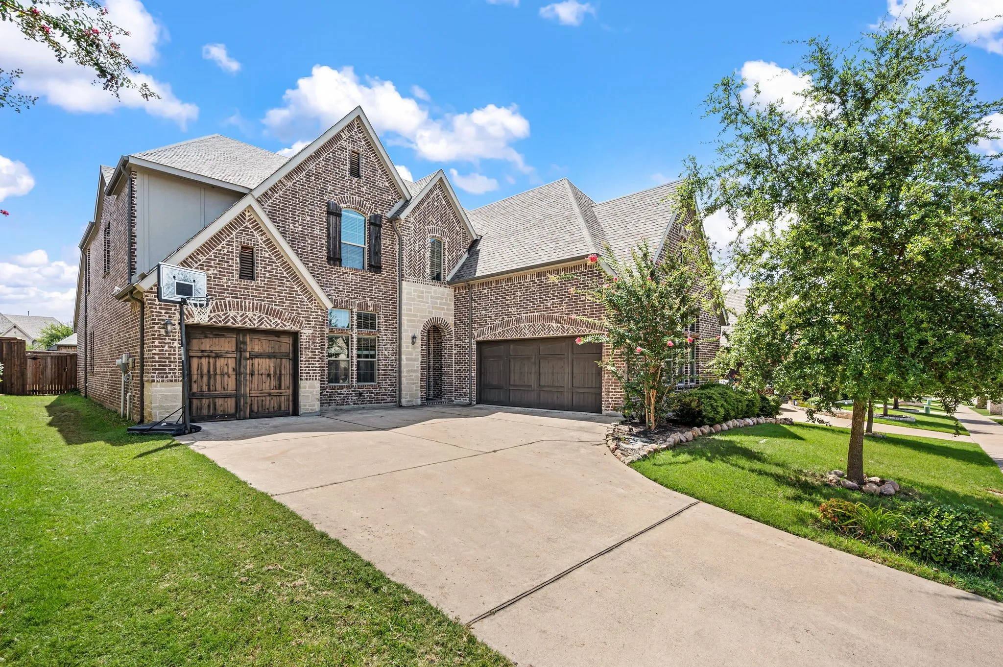 Single Family Residence For Rent in Rockwall County , 3318 Ridgecross Drive, Rockwall, Texas 75087, 4 Bedrooms, 4 Bathrooms, 3 Garage spaces, 3,959 Sqft, built in 2016, Price $4,000, mls#21334097, Real Estate Agent in Rockwall, Homes For Rent in Rockwall county, Homes For Rent in Rockwall, Realtor in Rockwall Texas, Real Estate Brokerage Independent Realty Texas, Luminita Cordes Realtor