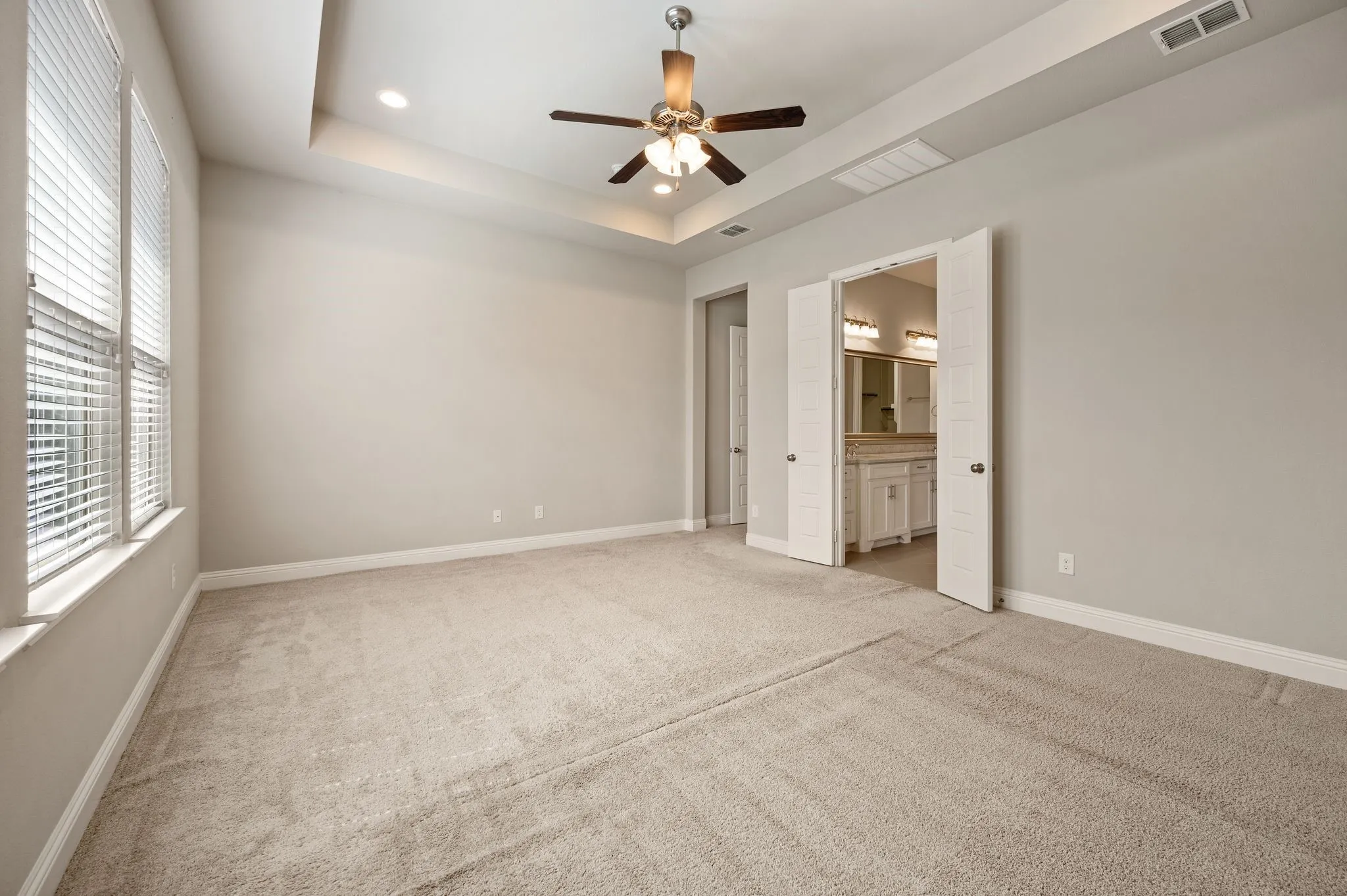 Single Family Residence For Rent in Rockwall County , 3318 Ridgecross Drive, Rockwall, Texas 75087, 4 Bedrooms, 4 Bathrooms, 3 Garage spaces, 3,959 Sqft, built in 2016, Price $4,000, mls#21334097, Real Estate Agent in Rockwall, Homes For Rent in Rockwall county, Homes For Rent in Rockwall, Realtor in Rockwall Texas, Real Estate Brokerage Independent Realty Texas, Luminita Cordes Realtor