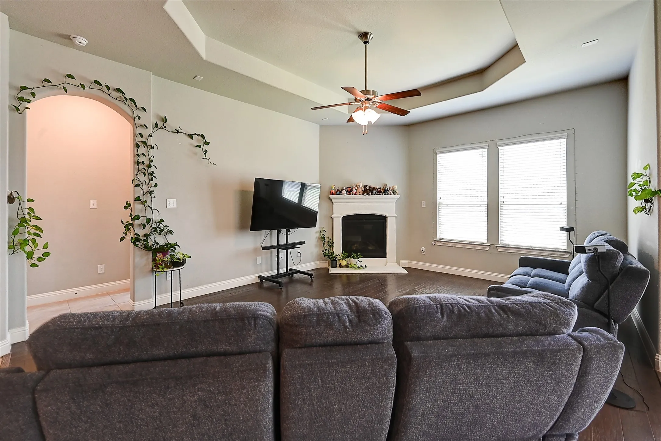 Single Family Residence For Sale in Denton County , 4016 Blessington Drive, Frisco, Texas 75036, 3 Bedroom, 2 Bathroom, 2 Garage spaces, 2,013 Sqft, built in 2017, Price $409,900, mls#21328913, Real Estate Agent in Frisco, Homes For Sale in Denton county, Homes For Sale in Frisco, Realtor in Frisco Texas, Real Estate Brokerage Independent Realty Texas, Luminita Cordes Realtor