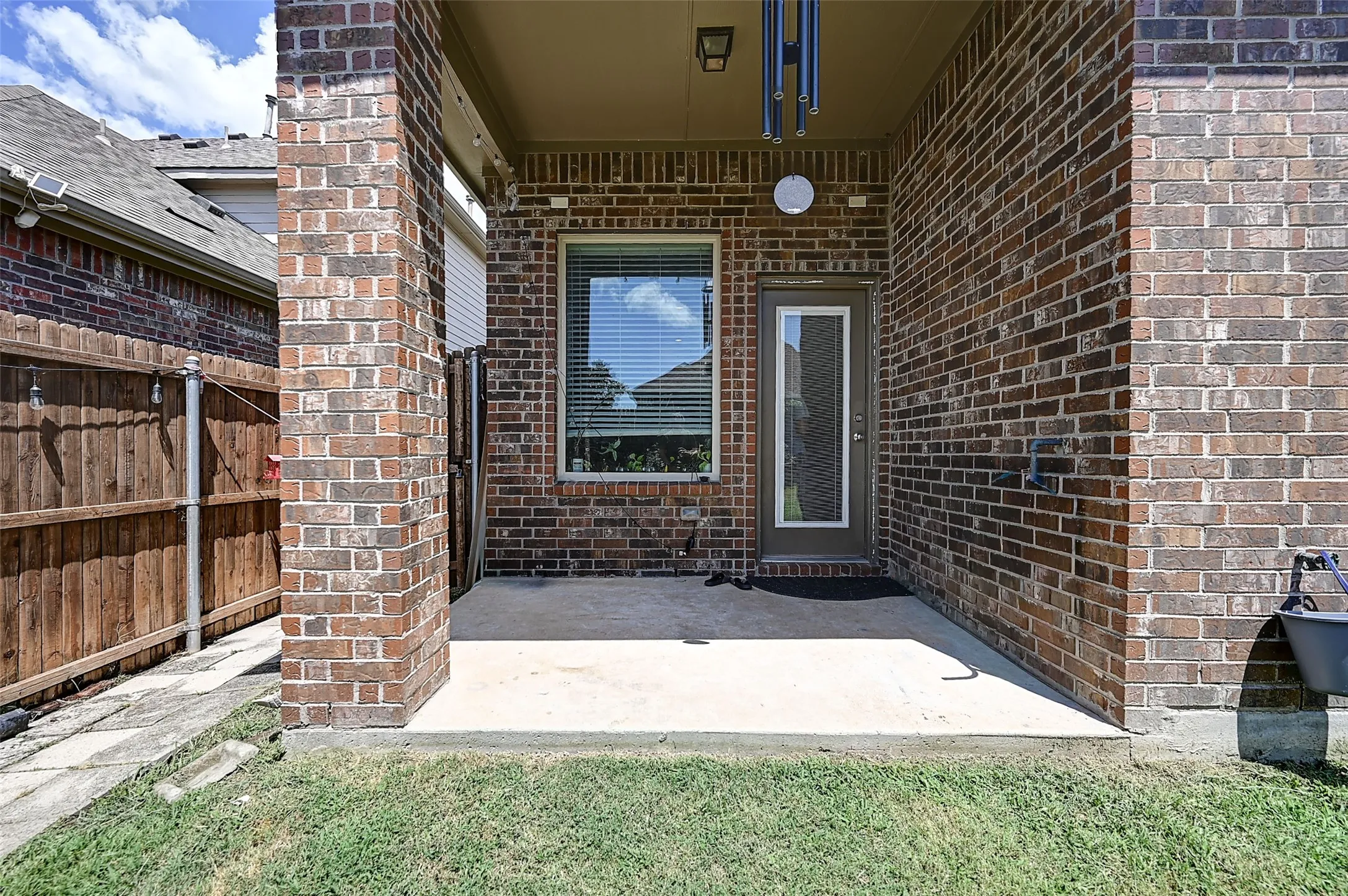 Single Family Residence For Sale in Denton County , 4016 Blessington Drive, Frisco, Texas 75036, 3 Bedroom, 2 Bathroom, 2 Garage spaces, 2,013 Sqft, built in 2017, Price $409,900, mls#21328913, Real Estate Agent in Frisco, Homes For Sale in Denton county, Homes For Sale in Frisco, Realtor in Frisco Texas, Real Estate Brokerage Independent Realty Texas, Luminita Cordes Realtor