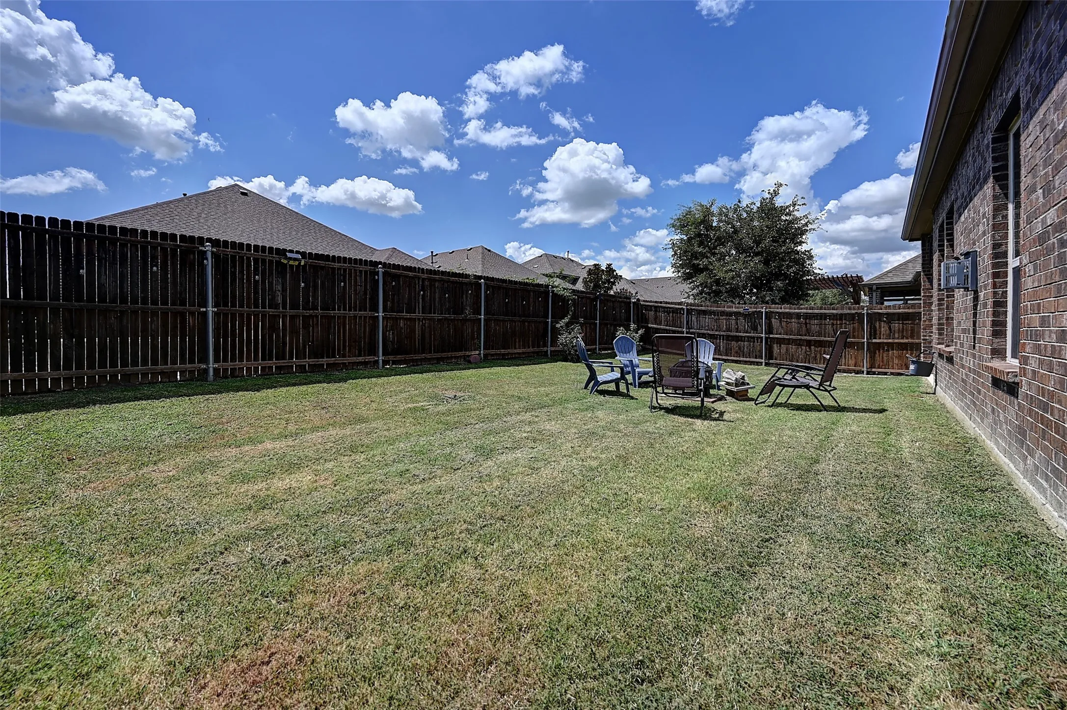 Single Family Residence For Sale in Denton County , 4016 Blessington Drive, Frisco, Texas 75036, 3 Bedroom, 2 Bathroom, 2 Garage spaces, 2,013 Sqft, built in 2017, Price $409,900, mls#21328913, Real Estate Agent in Frisco, Homes For Sale in Denton county, Homes For Sale in Frisco, Realtor in Frisco Texas, Real Estate Brokerage Independent Realty Texas, Luminita Cordes Realtor