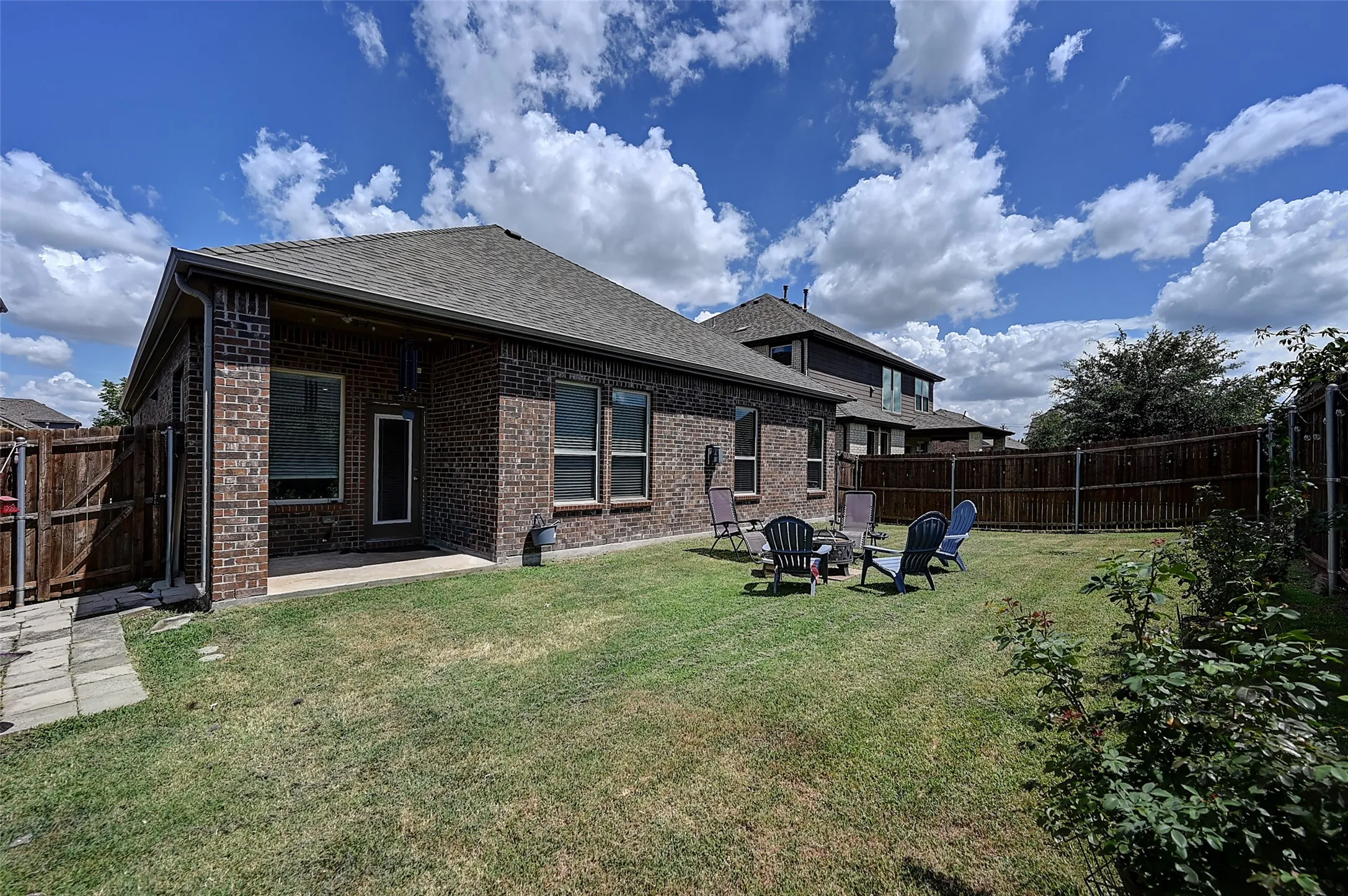 Single Family Residence For Sale in Denton County , 4016 Blessington Drive, Frisco, Texas 75036, 3 Bedroom, 2 Bathroom, 2 Garage spaces, 2,013 Sqft, built in 2017, Price $409,900, mls#21328913, Real Estate Agent in Frisco, Homes For Sale in Denton county, Homes For Sale in Frisco, Realtor in Frisco Texas, Real Estate Brokerage Independent Realty Texas, Luminita Cordes Realtor