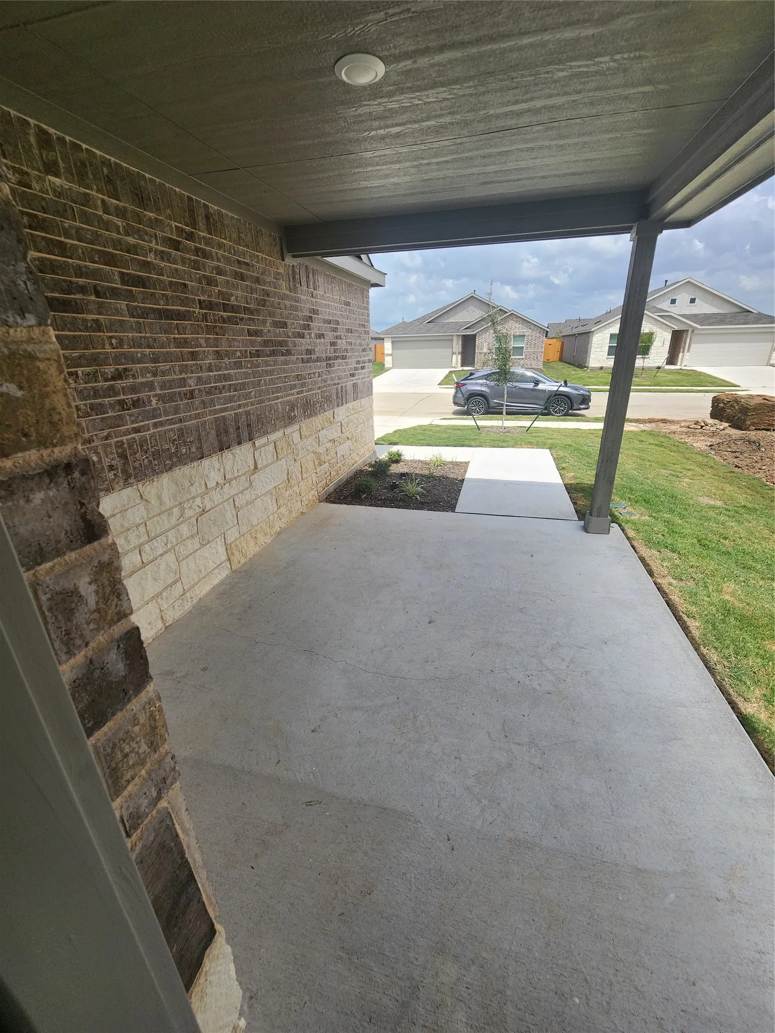 Single Family Residence For Rent in Denton County , 15013 Bushwacker Way, Fort Worth, Texas 76052, 3 Bedroom, 2 Bathroom, 2 Garage spaces, 1,411 Sqft, built in 2026, Price $2,300, mls#21334091, Real Estate Agent in Fort Worth, Homes For Rent in Denton county, Homes For Rent in Fort Worth, Realtor in Fort Worth Texas, Real Estate Brokerage Independent Realty Texas, Luminita Cordes Realtor