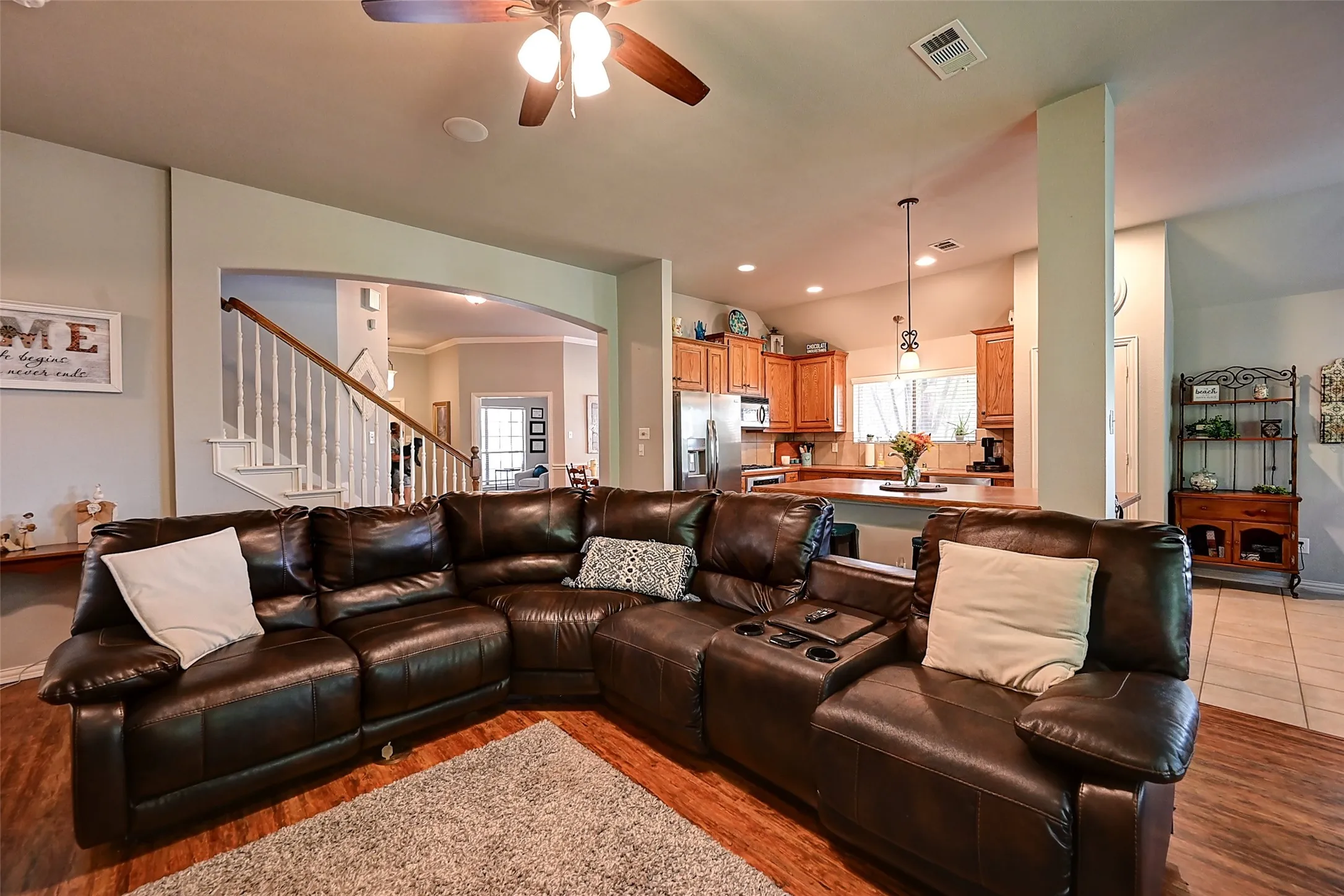 Single Family Residence For Sale in Rockwall County , 386 Phillips Court, Fate, Texas 75087, 4 Bedroom, 3 Bathroom, 2 Garage spaces, 2,754 Sqft, built in 2005, mls#21330419, Real Estate Agent in Fate, Homes For Sale in Rockwall county, Homes For Sale in Fate, Realtor in Fate Texas, Real Estate Brokerage Independent Realty Texas, Luminita Cordes Realtor