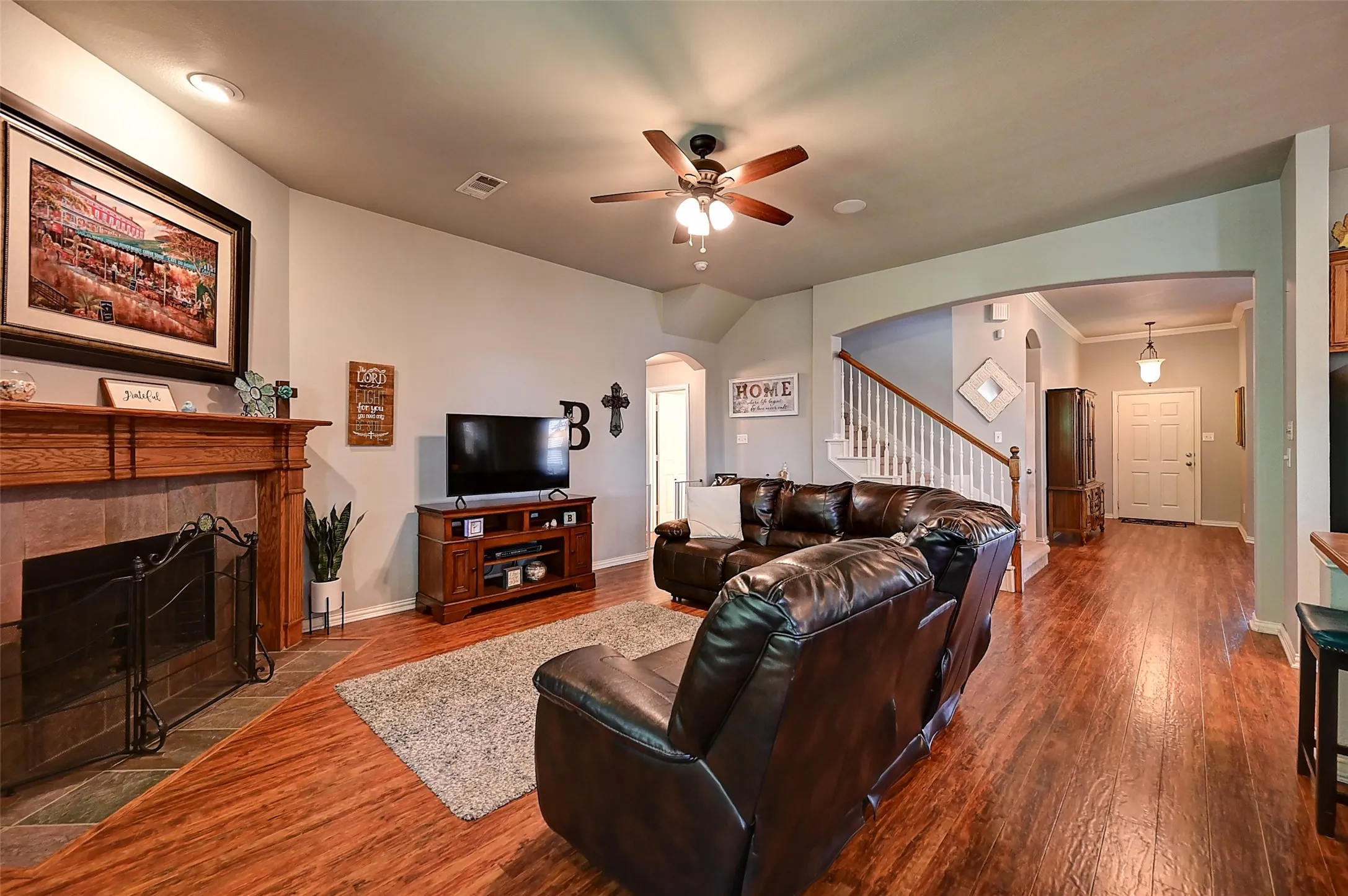 Single Family Residence For Sale in Rockwall County , 386 Phillips Court, Fate, Texas 75087, 4 Bedroom, 3 Bathroom, 2 Garage spaces, 2,754 Sqft, built in 2005, mls#21330419, Real Estate Agent in Fate, Homes For Sale in Rockwall county, Homes For Sale in Fate, Realtor in Fate Texas, Real Estate Brokerage Independent Realty Texas, Luminita Cordes Realtor