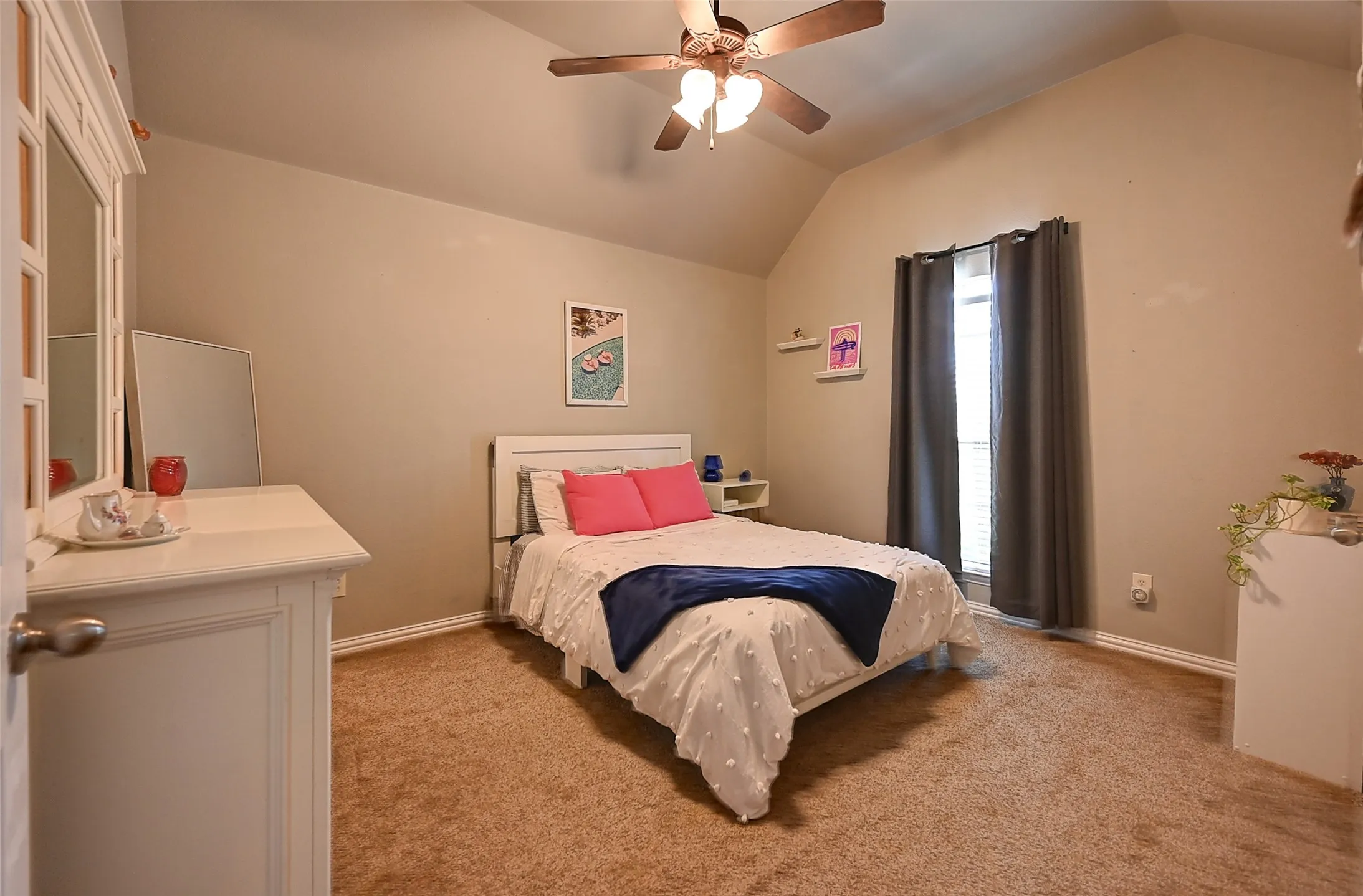 Single Family Residence For Sale in Rockwall County , 386 Phillips Court, Fate, Texas 75087, 4 Bedroom, 3 Bathroom, 2 Garage spaces, 2,754 Sqft, built in 2005, mls#21330419, Real Estate Agent in Fate, Homes For Sale in Rockwall county, Homes For Sale in Fate, Realtor in Fate Texas, Real Estate Brokerage Independent Realty Texas, Luminita Cordes Realtor