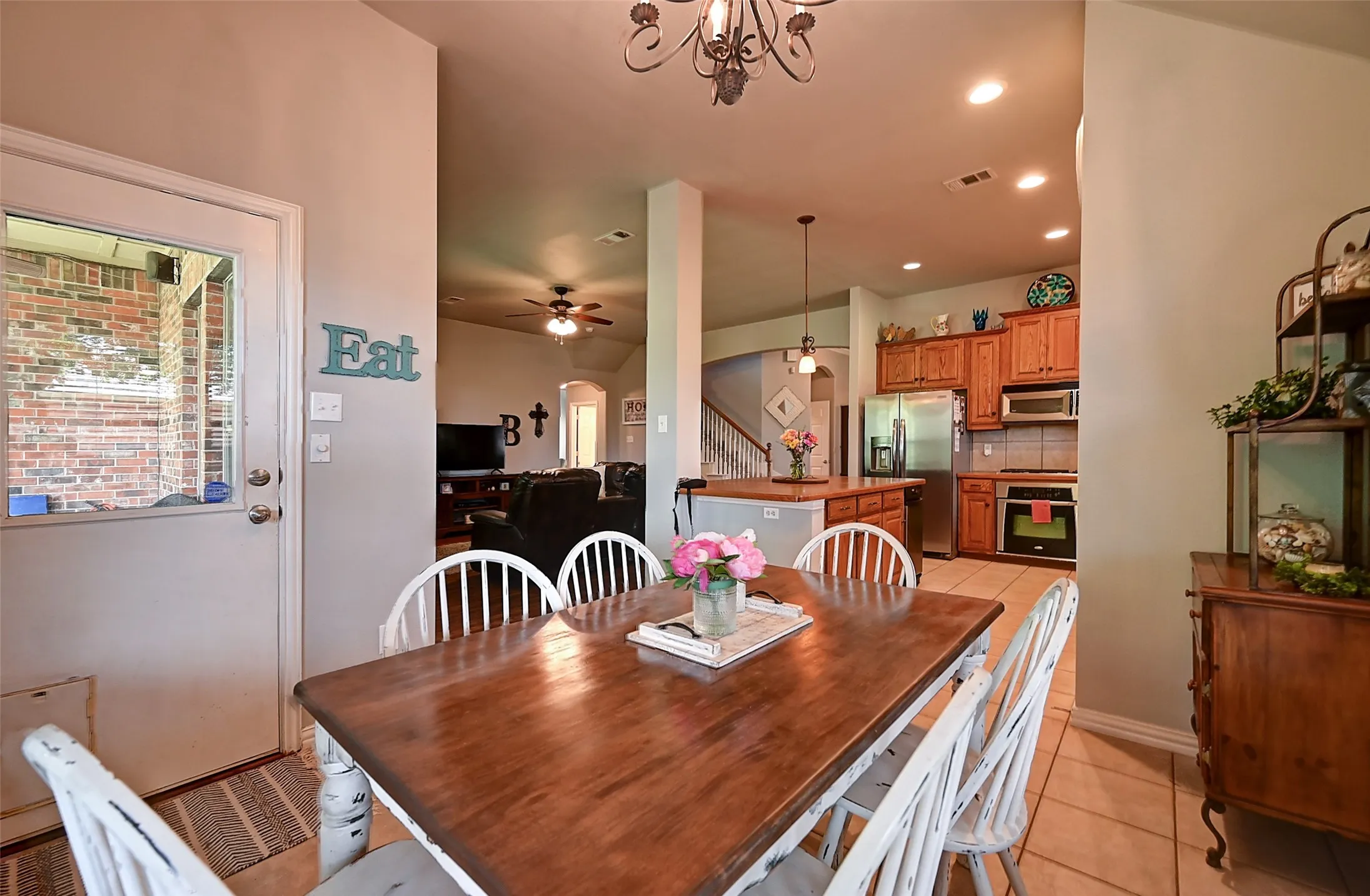 Single Family Residence For Sale in Rockwall County , 386 Phillips Court, Fate, Texas 75087, 4 Bedroom, 3 Bathroom, 2 Garage spaces, 2,754 Sqft, built in 2005, mls#21330419, Real Estate Agent in Fate, Homes For Sale in Rockwall county, Homes For Sale in Fate, Realtor in Fate Texas, Real Estate Brokerage Independent Realty Texas, Luminita Cordes Realtor