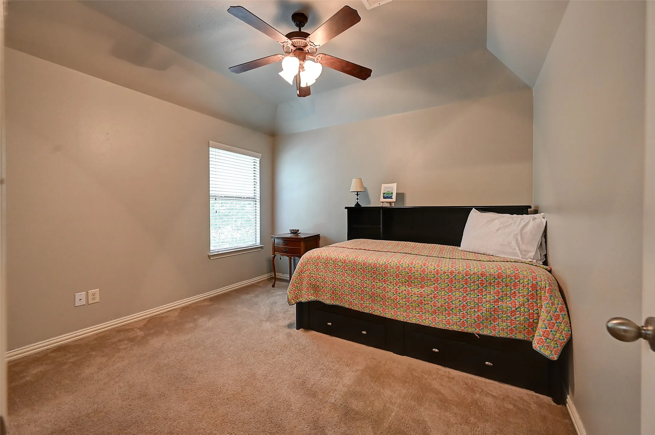 Single Family Residence For Sale in Rockwall County , 386 Phillips Court, Fate, Texas 75087, 4 Bedroom, 3 Bathroom, 2 Garage spaces, 2,754 Sqft, built in 2005, mls#21330419, Real Estate Agent in Fate, Homes For Sale in Rockwall county, Homes For Sale in Fate, Realtor in Fate Texas, Real Estate Brokerage Independent Realty Texas, Luminita Cordes Realtor