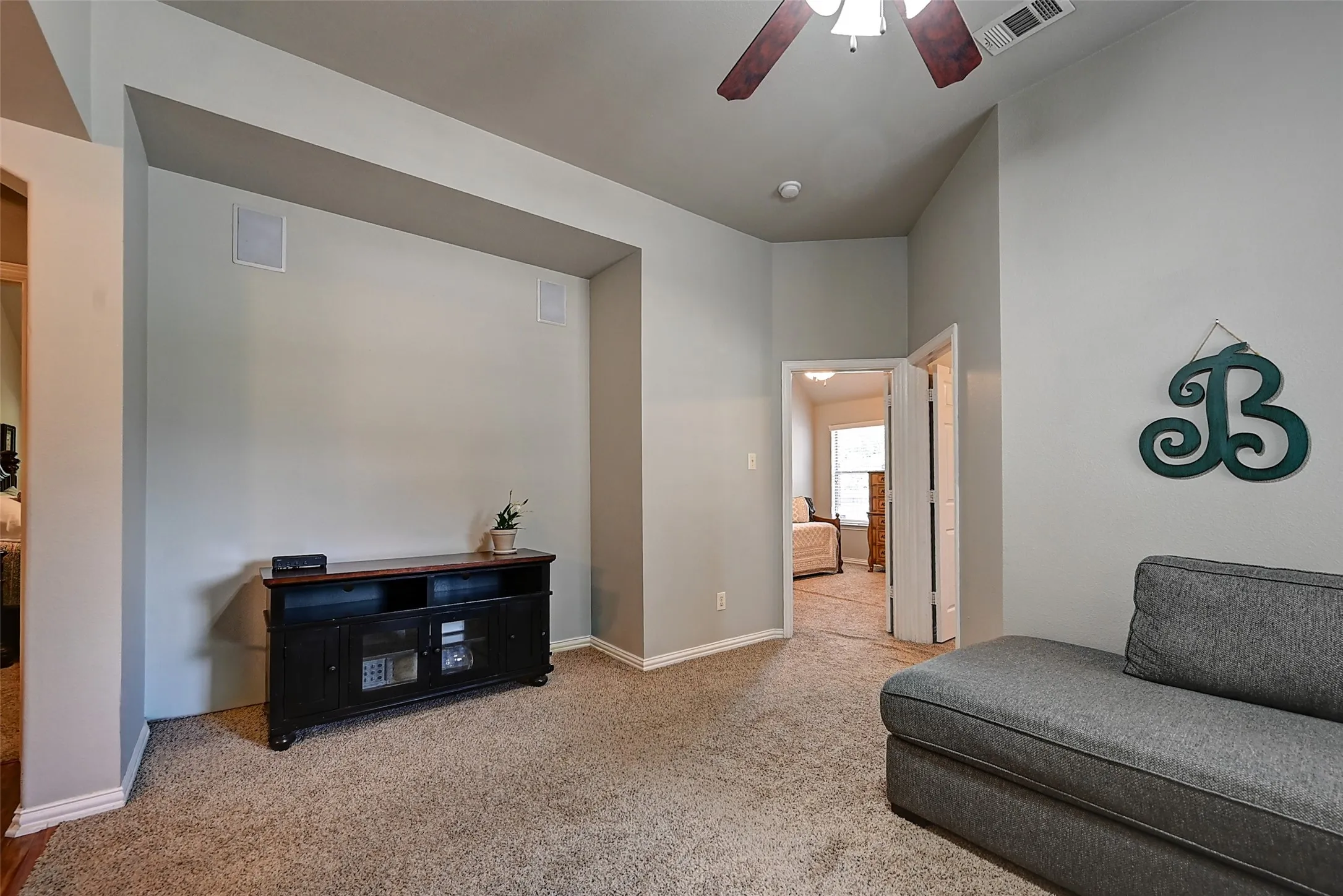 Single Family Residence For Sale in Rockwall County , 386 Phillips Court, Fate, Texas 75087, 4 Bedroom, 3 Bathroom, 2 Garage spaces, 2,754 Sqft, built in 2005, mls#21330419, Real Estate Agent in Fate, Homes For Sale in Rockwall county, Homes For Sale in Fate, Realtor in Fate Texas, Real Estate Brokerage Independent Realty Texas, Luminita Cordes Realtor
