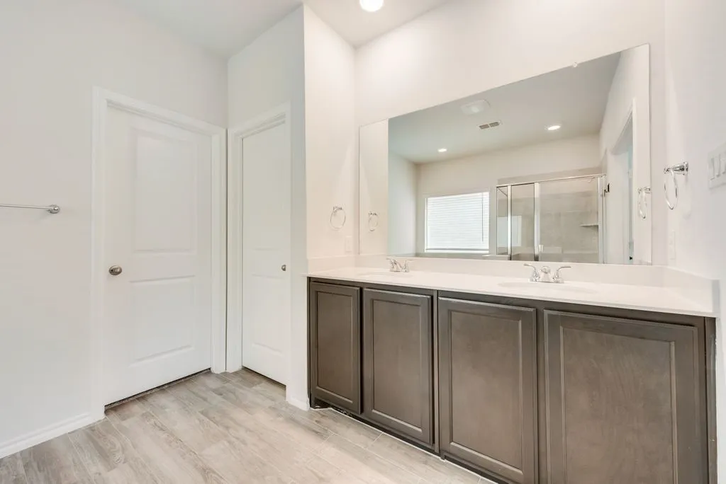 Single Family Residence For Rent in Collin County , 1713 Wayne Lane, Celina, Texas 75009, 4 Bedroom, 3 Bathroom, 2 Garage spaces, 2,508 Sqft, built in 2021, mls#21333602, Real Estate Agent in Celina, Homes For Rent in Collin county, Homes For Rent in Celina, Realtor in Celina Texas, Real Estate Brokerage Independent Realty Texas, Luminita Cordes Realtor