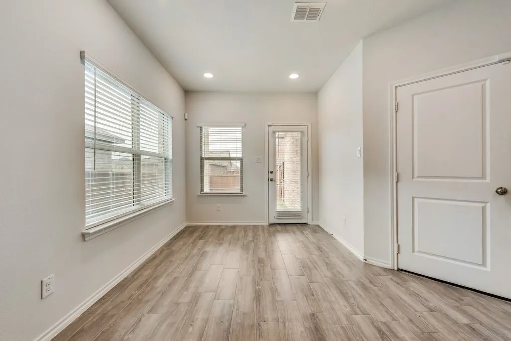 Single Family Residence For Rent in Collin County , 1713 Wayne Lane, Celina, Texas 75009, 4 Bedroom, 3 Bathroom, 2 Garage spaces, 2,508 Sqft, built in 2021, mls#21333602, Real Estate Agent in Celina, Homes For Rent in Collin county, Homes For Rent in Celina, Realtor in Celina Texas, Real Estate Brokerage Independent Realty Texas, Luminita Cordes Realtor