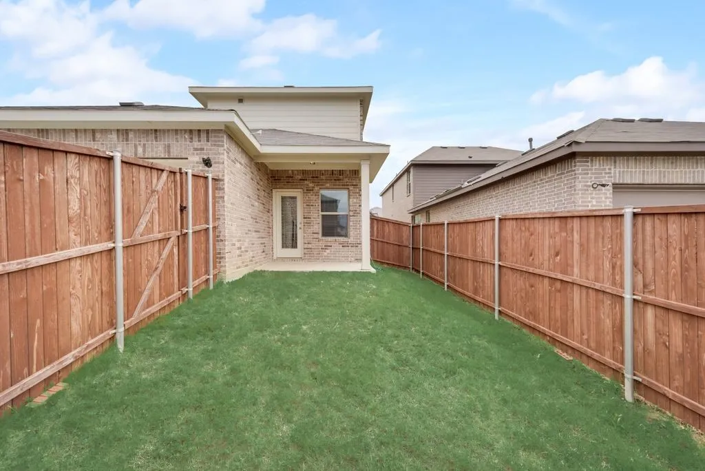 Single Family Residence For Rent in Collin County , 1713 Wayne Lane, Celina, Texas 75009, 4 Bedroom, 3 Bathroom, 2 Garage spaces, 2,508 Sqft, built in 2021, mls#21333602, Real Estate Agent in Celina, Homes For Rent in Collin county, Homes For Rent in Celina, Realtor in Celina Texas, Real Estate Brokerage Independent Realty Texas, Luminita Cordes Realtor