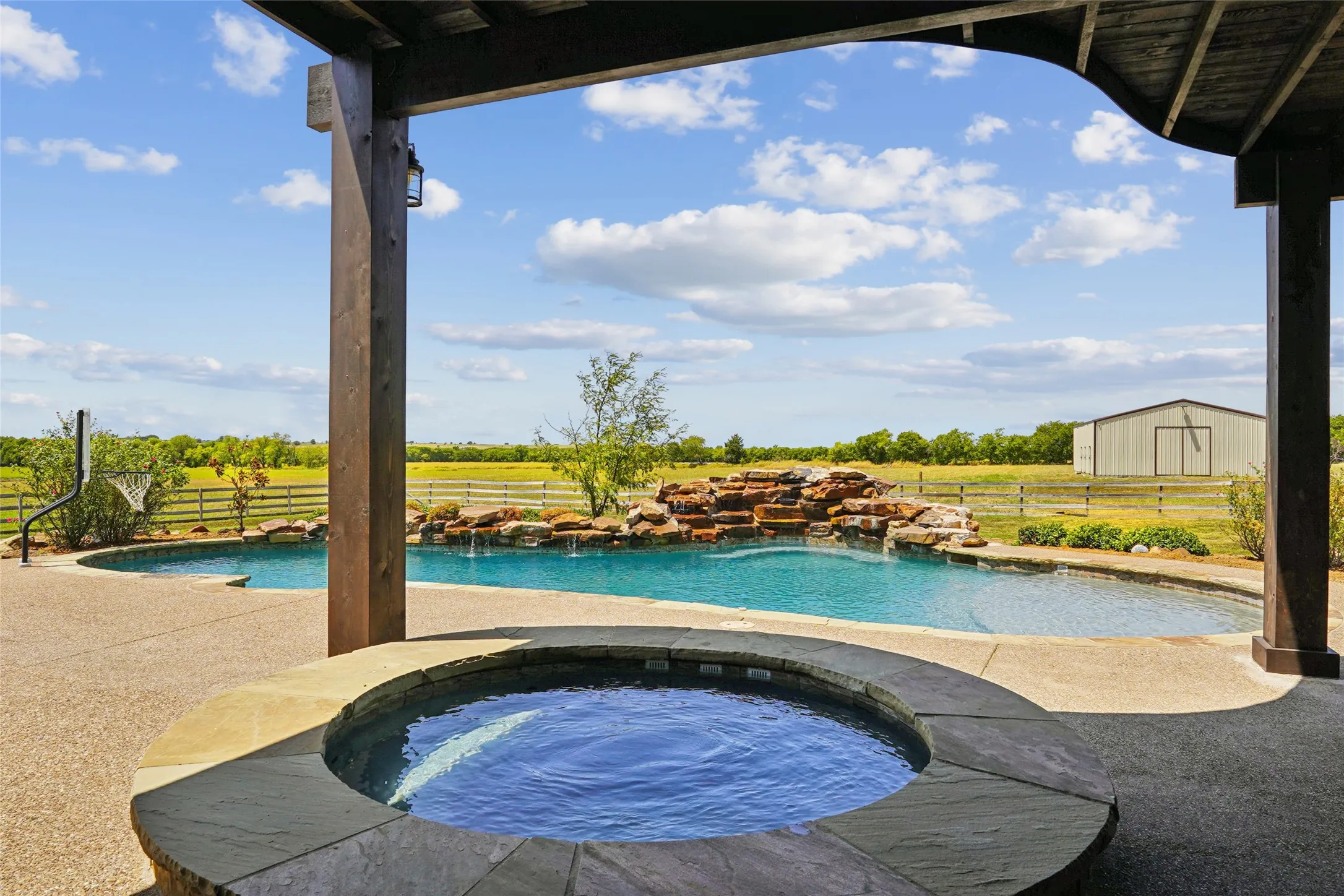 Single Family Residence For Sale in Denton County , 5550 Donald Road, Krum, Texas 76249, 5 Bedroom, 6 Bathroom, 3 Garage spaces, 4,202 Sqft, built in 2017, mls#21332419, Real Estate Agent in Krum, Homes For Sale in Denton county, Homes For Sale in Krum, Realtor in Krum Texas, Real Estate Brokerage Independent Realty Texas, Luminita Cordes Realtor