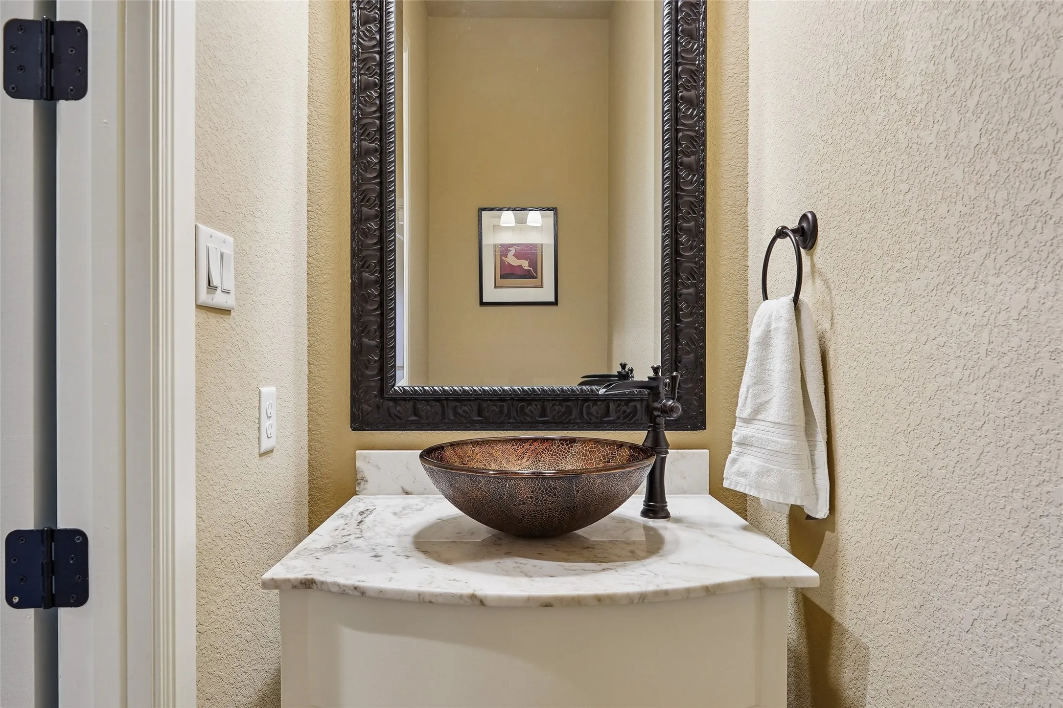 Powder bath