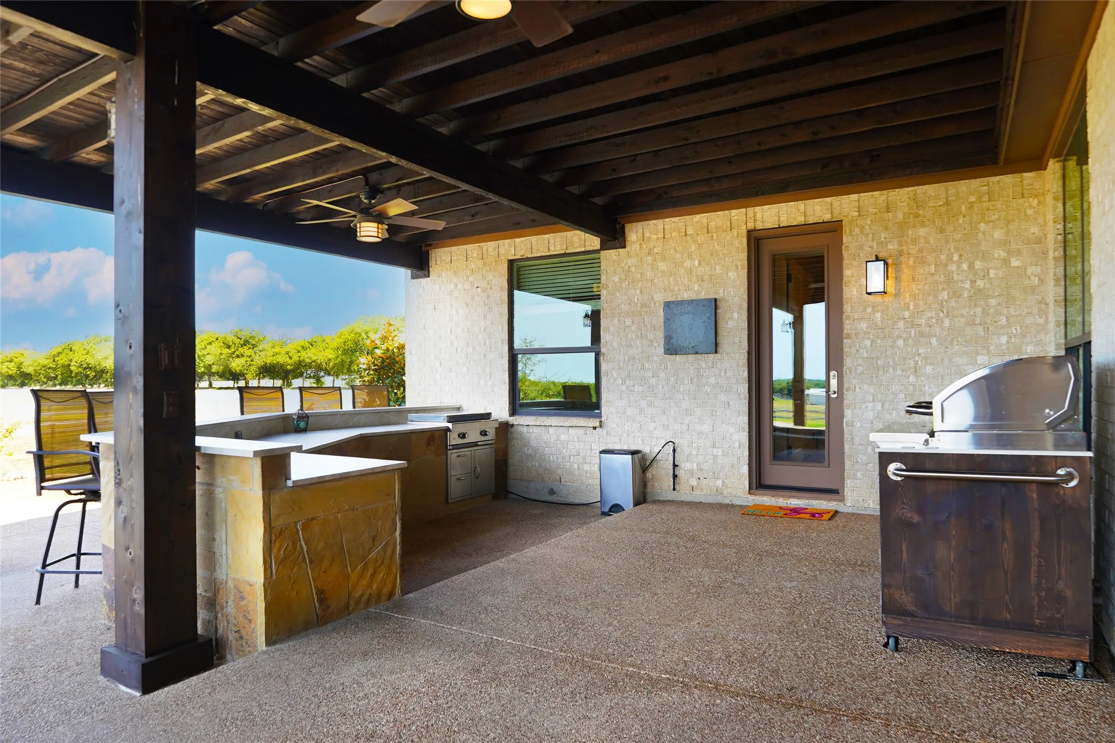 Single Family Residence For Sale in Denton County , 5550 Donald Road, Krum, Texas 76249, 5 Bedroom, 6 Bathroom, 3 Garage spaces, 4,202 Sqft, built in 2017, mls#21332419, Real Estate Agent in Krum, Homes For Sale in Denton county, Homes For Sale in Krum, Realtor in Krum Texas, Real Estate Brokerage Independent Realty Texas, Luminita Cordes Realtor