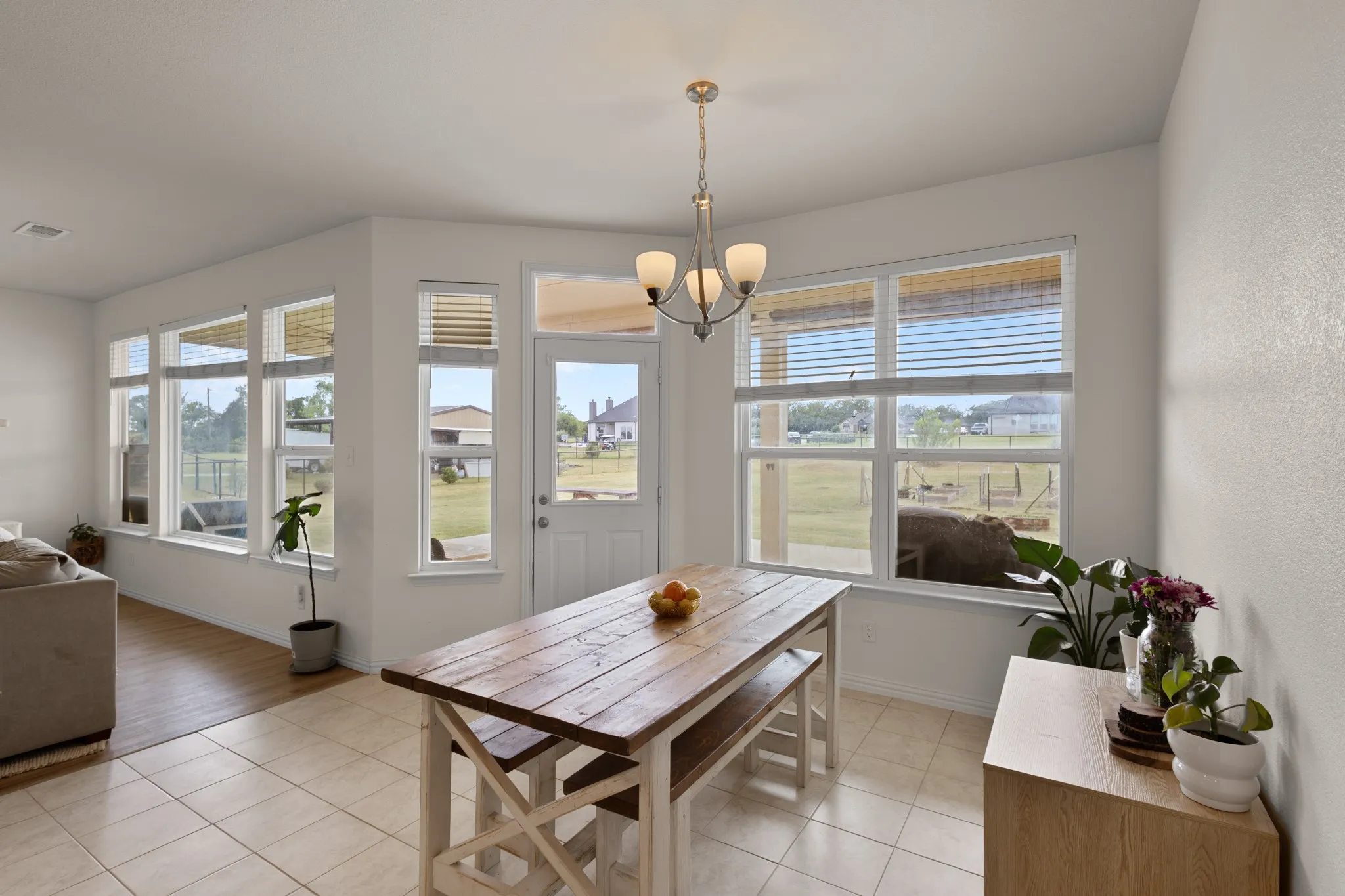 Single Family Residence For Sale in Wise County , 170 Spring Creek Circle, Paradise, Texas 76073, 4 Bedroom, 2 Bathroom, 2 Garage spaces, 2,426 Sqft, built in 2020, mls#21333208, Real Estate Agent in Paradise, Homes For Sale in Wise county, Homes For Sale in Paradise, Realtor in Paradise Texas, Real Estate Brokerage Independent Realty Texas, Luminita Cordes Realtor