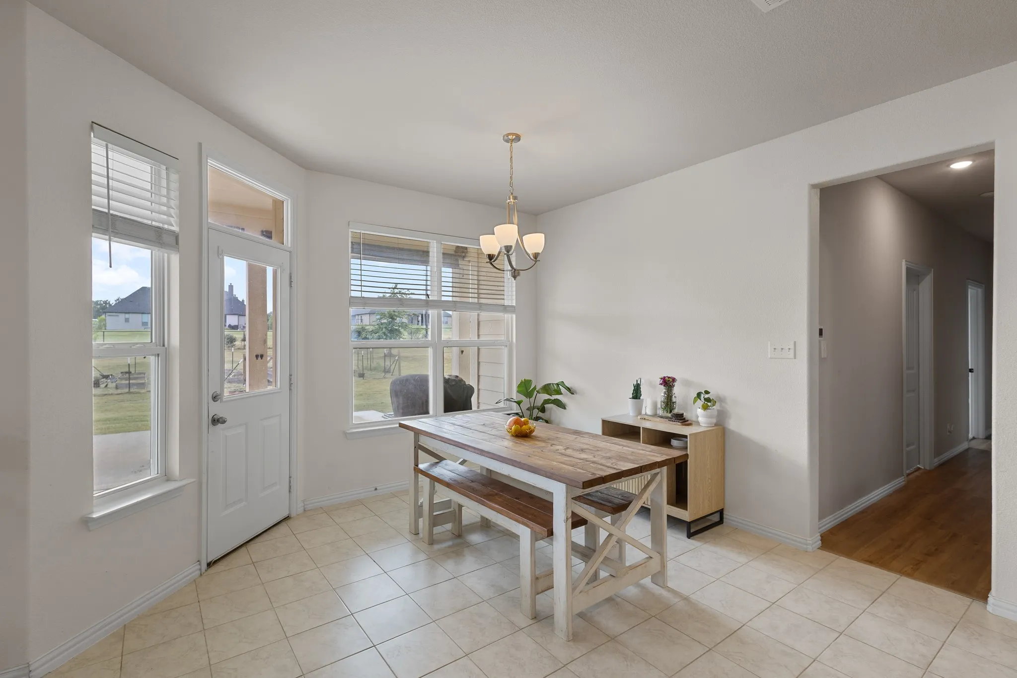Single Family Residence For Sale in Wise County , 170 Spring Creek Circle, Paradise, Texas 76073, 4 Bedroom, 2 Bathroom, 2 Garage spaces, 2,426 Sqft, built in 2020, mls#21333208, Real Estate Agent in Paradise, Homes For Sale in Wise county, Homes For Sale in Paradise, Realtor in Paradise Texas, Real Estate Brokerage Independent Realty Texas, Luminita Cordes Realtor