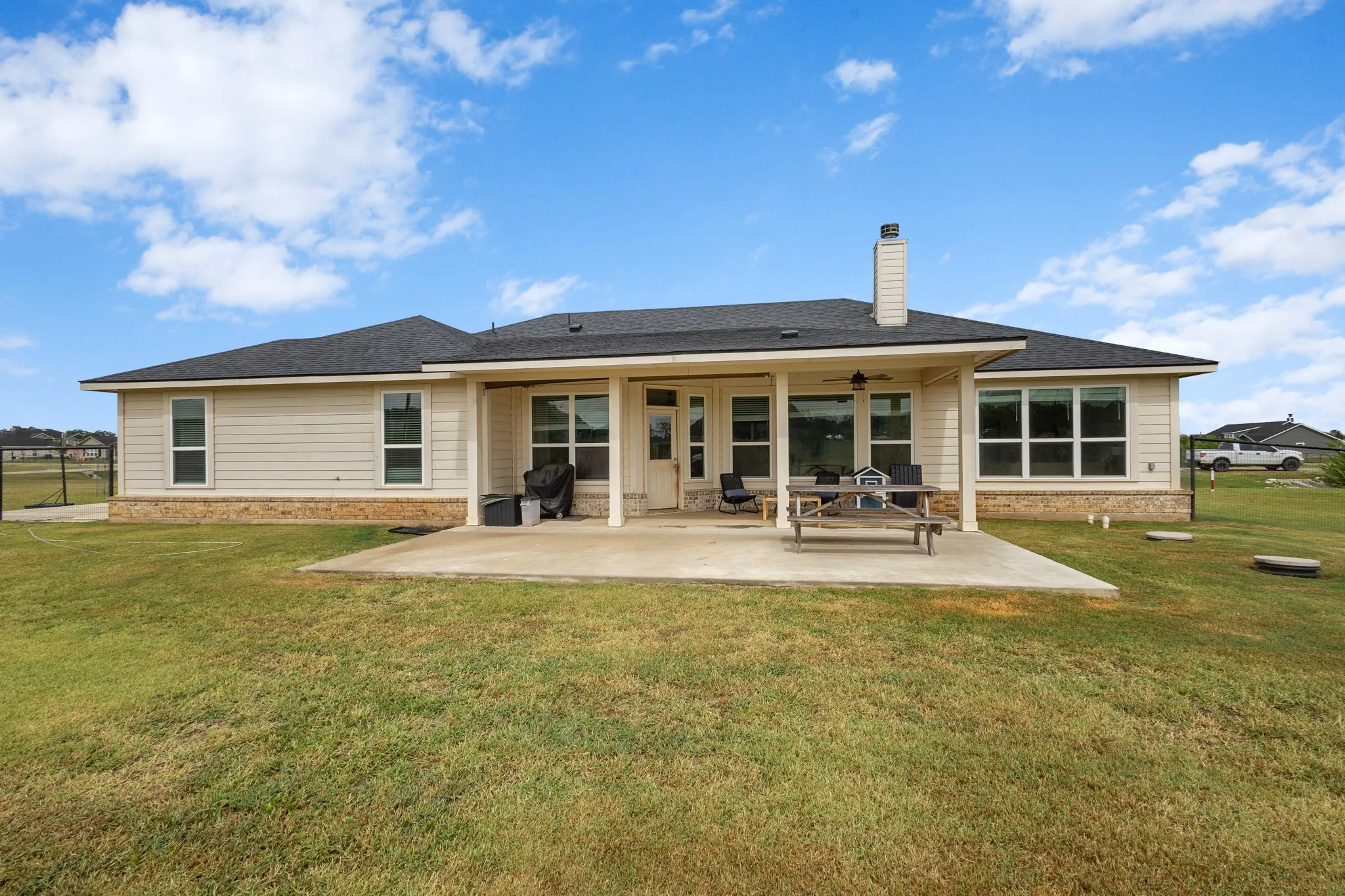 Single Family Residence For Sale in Wise County , 170 Spring Creek Circle, Paradise, Texas 76073, 4 Bedroom, 2 Bathroom, 2 Garage spaces, 2,426 Sqft, built in 2020, mls#21333208, Real Estate Agent in Paradise, Homes For Sale in Wise county, Homes For Sale in Paradise, Realtor in Paradise Texas, Real Estate Brokerage Independent Realty Texas, Luminita Cordes Realtor