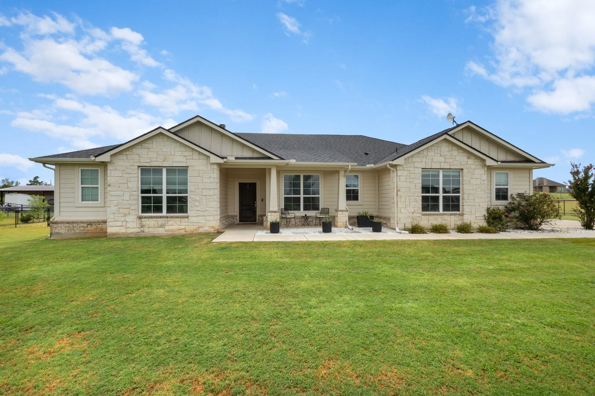 Single Family Residence For Sale in Wise County , 170 Spring Creek Circle, Paradise, Texas 76073, 4 Bedroom, 2 Bathroom, 2 Garage spaces, 2,426 Sqft, built in 2020, mls#21333208, Real Estate Agent in Paradise, Homes For Sale in Wise county, Homes For Sale in Paradise, Realtor in Paradise Texas, Real Estate Brokerage Independent Realty Texas, Luminita Cordes Realtor