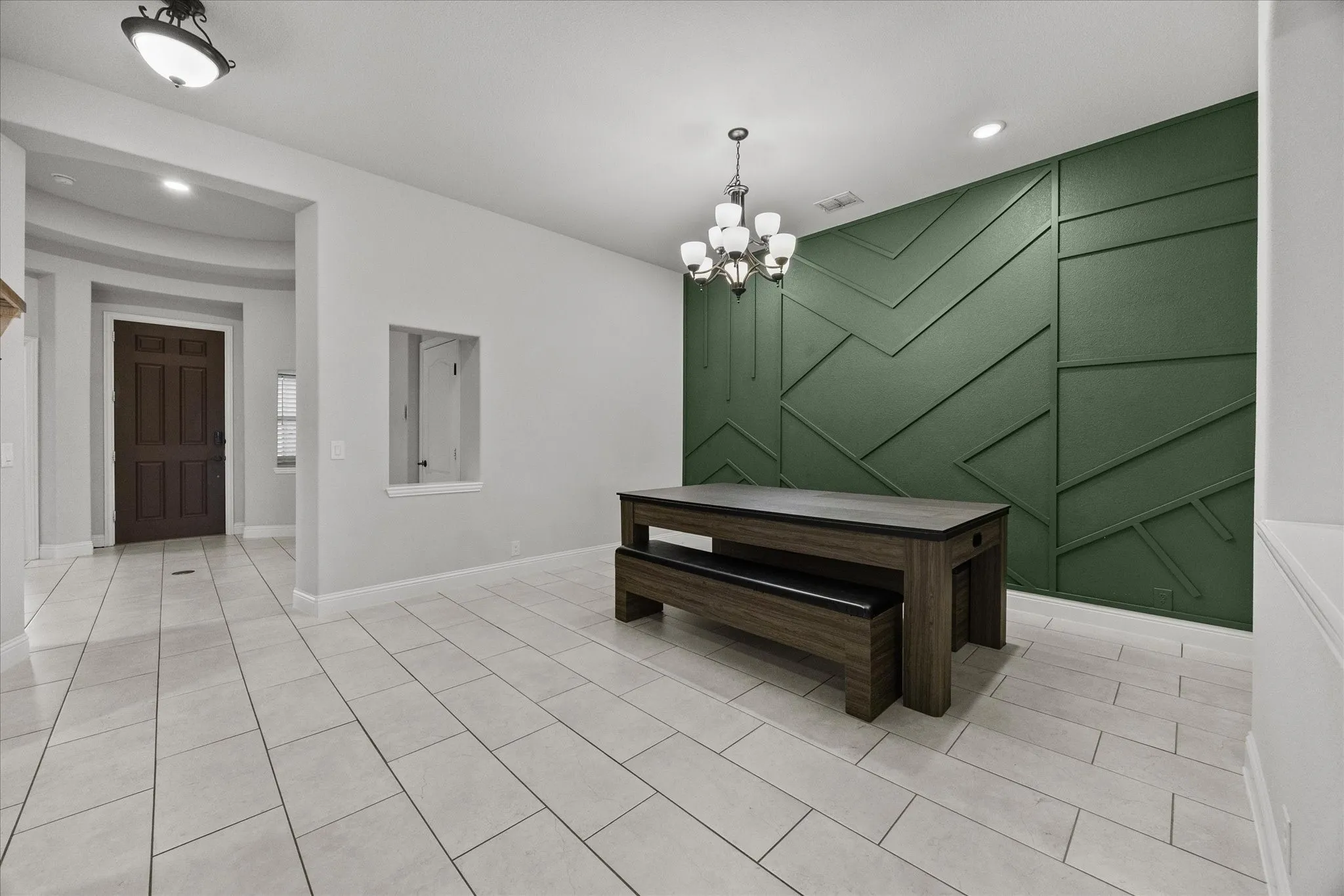 Single Family Residence For Sale in Kaufman County , 3904 Holly Springs Lane, Kaufman, Texas 75142, 4 Bedrooms, 2 Bathrooms, 2 Garage spaces, 2,462 Sqft, built in 2022, Price $374,900, mls#21333500, Real Estate Agent in Kaufman, Homes For Sale in Kaufman county, Homes For Sale in Kaufman, Realtor in Kaufman Texas, Real Estate Brokerage Independent Realty Texas, Luminita Cordes Realtor